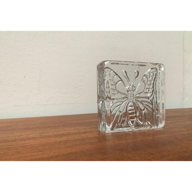 Blocco di vetro deco scandinavo a farfalla d'epoca, anni '70 in vendita 7