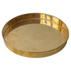 Plateau de service circulaire scandinave vintage en laiton, années 1960