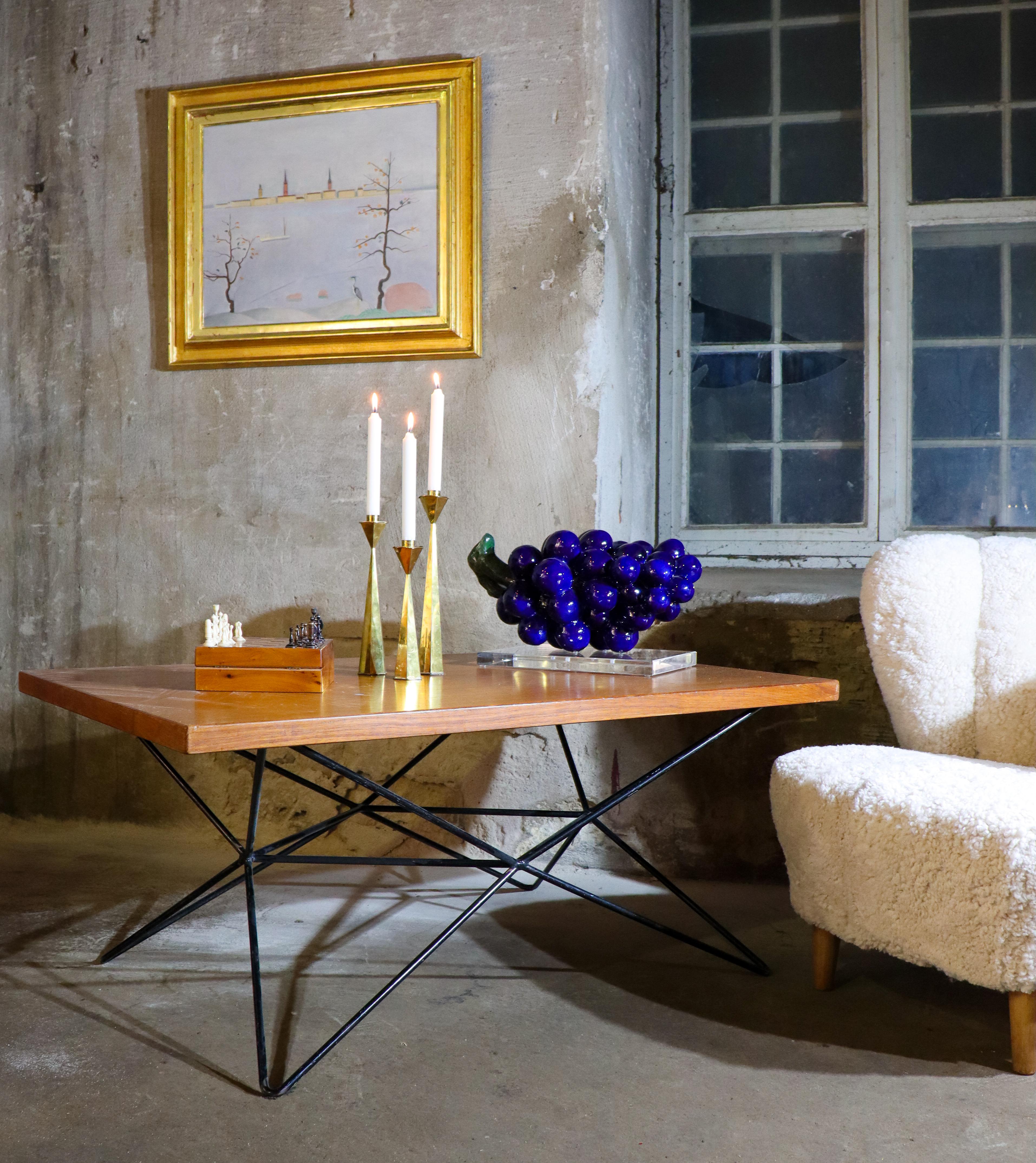 Vintage Scandinavian Coffee Table by Bengt-Johan Gullberg, Wood Top & Metal Legs In Good Condition For Sale In Stockholm, SE