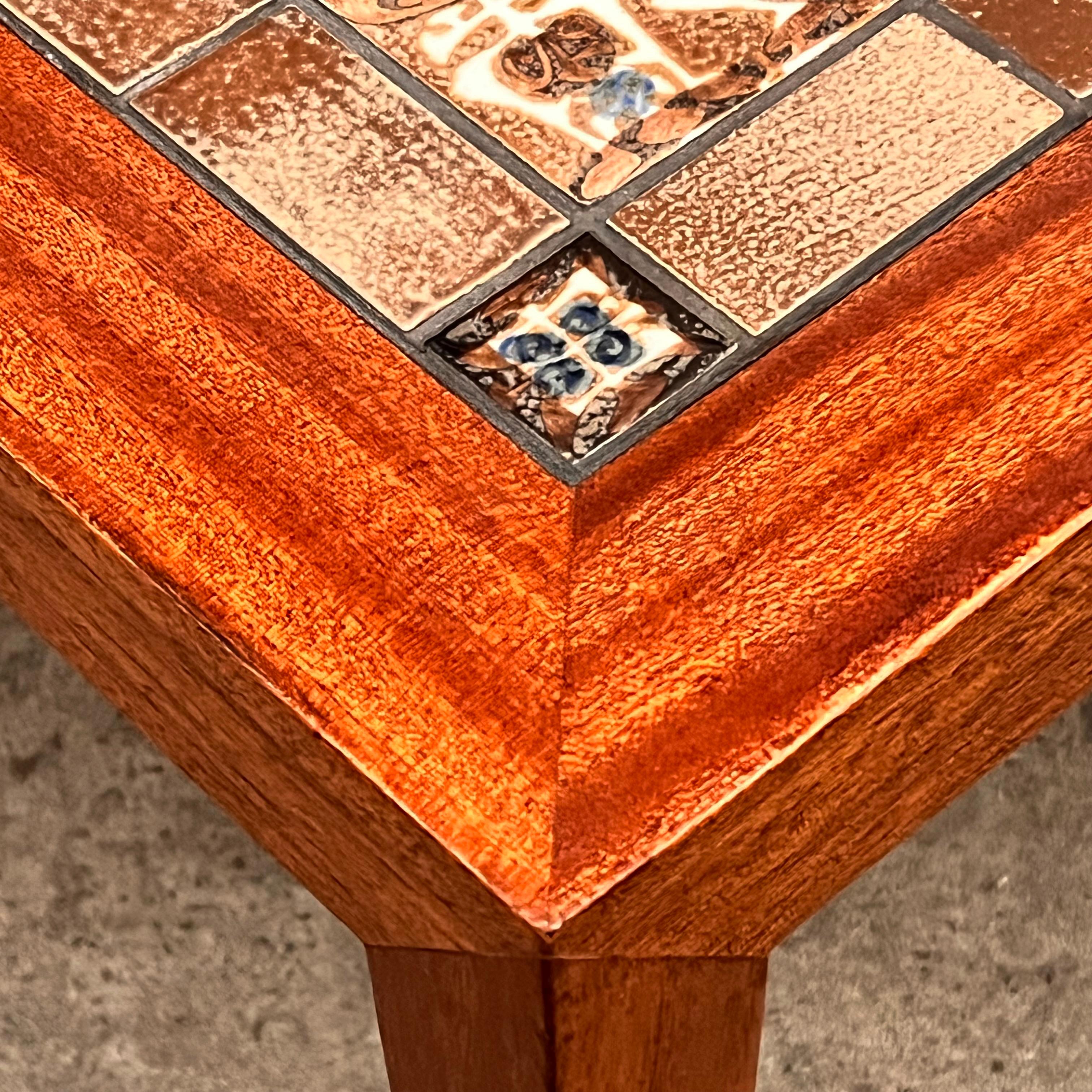 Céramique Table basse vintage scandinave en bois et céramique designée par Severin Hansen en vente