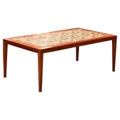 Mesa de centro vintage escandinava de madera y cerámica diseñada por Severin Hansen