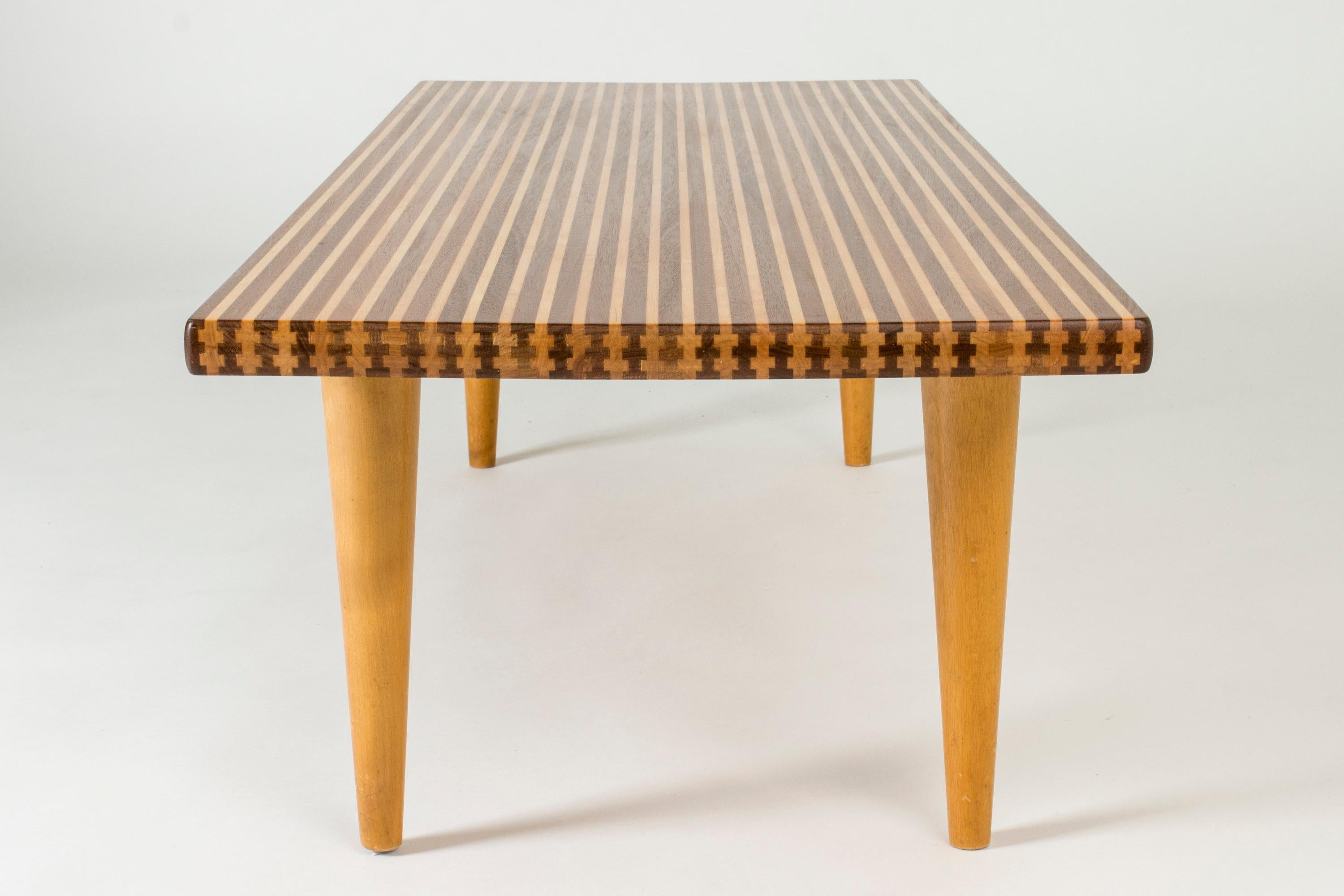 Mesa baja escandinava vintage, Yngvar Sandström, Nordiska Kompaniet, años 50 Abedul en venta