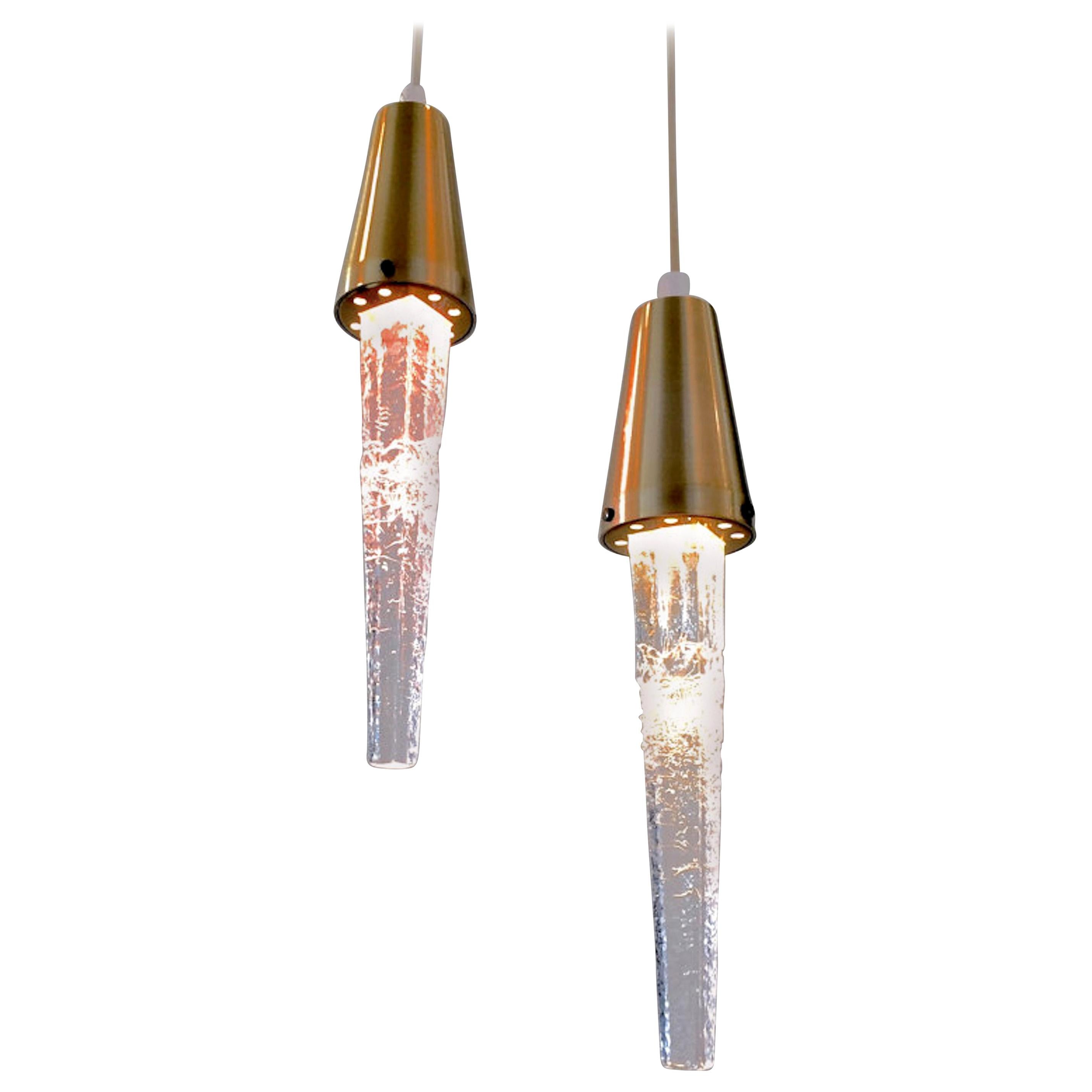 Lampes à suspension scandinaves vintage en cristal en forme d'icône d'armoire d'Atelj Engberg en vente