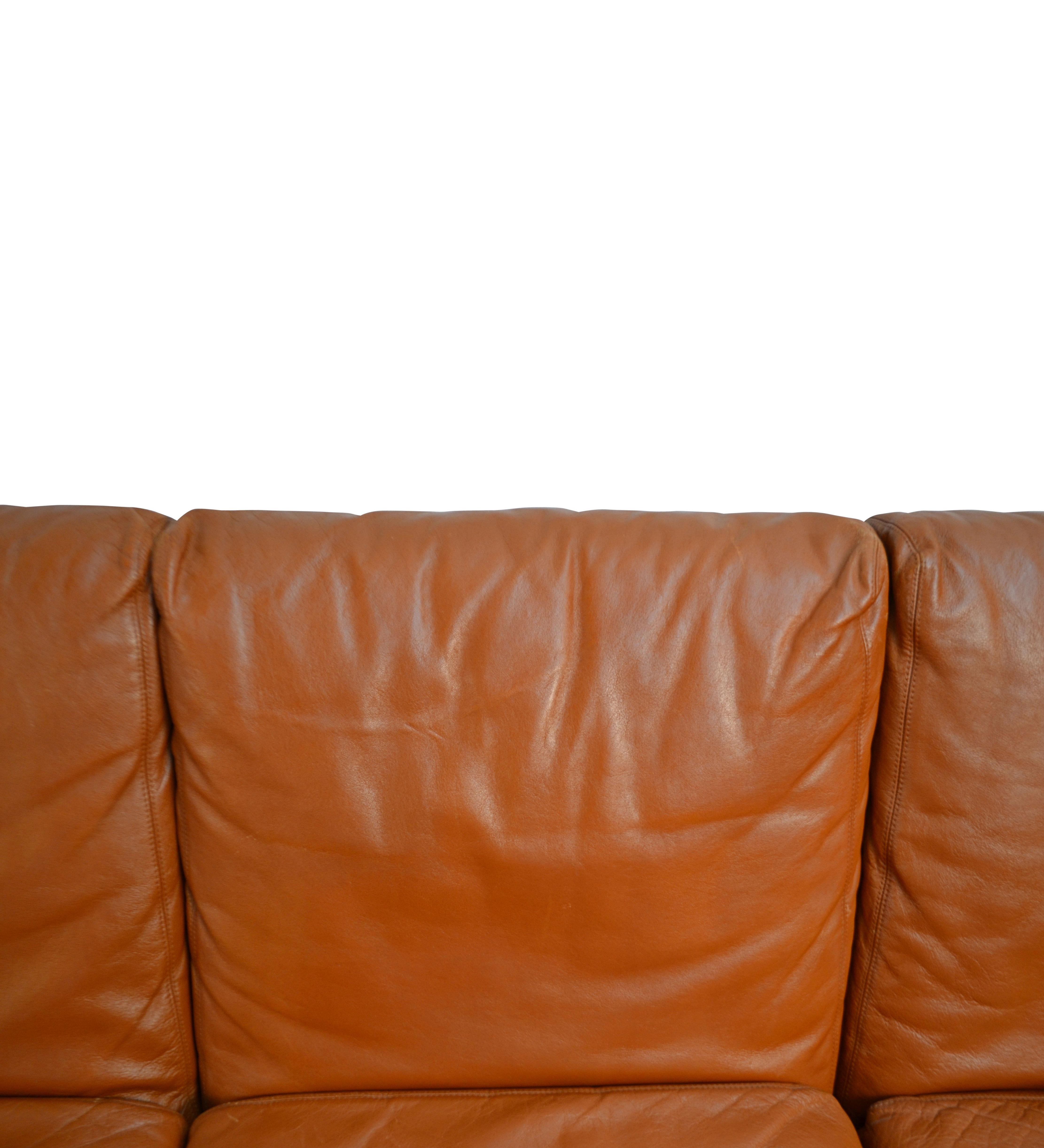 Vintage Scandinavian Design Sven Ivar Dysthe 4-Seater Leather Sofa 2
