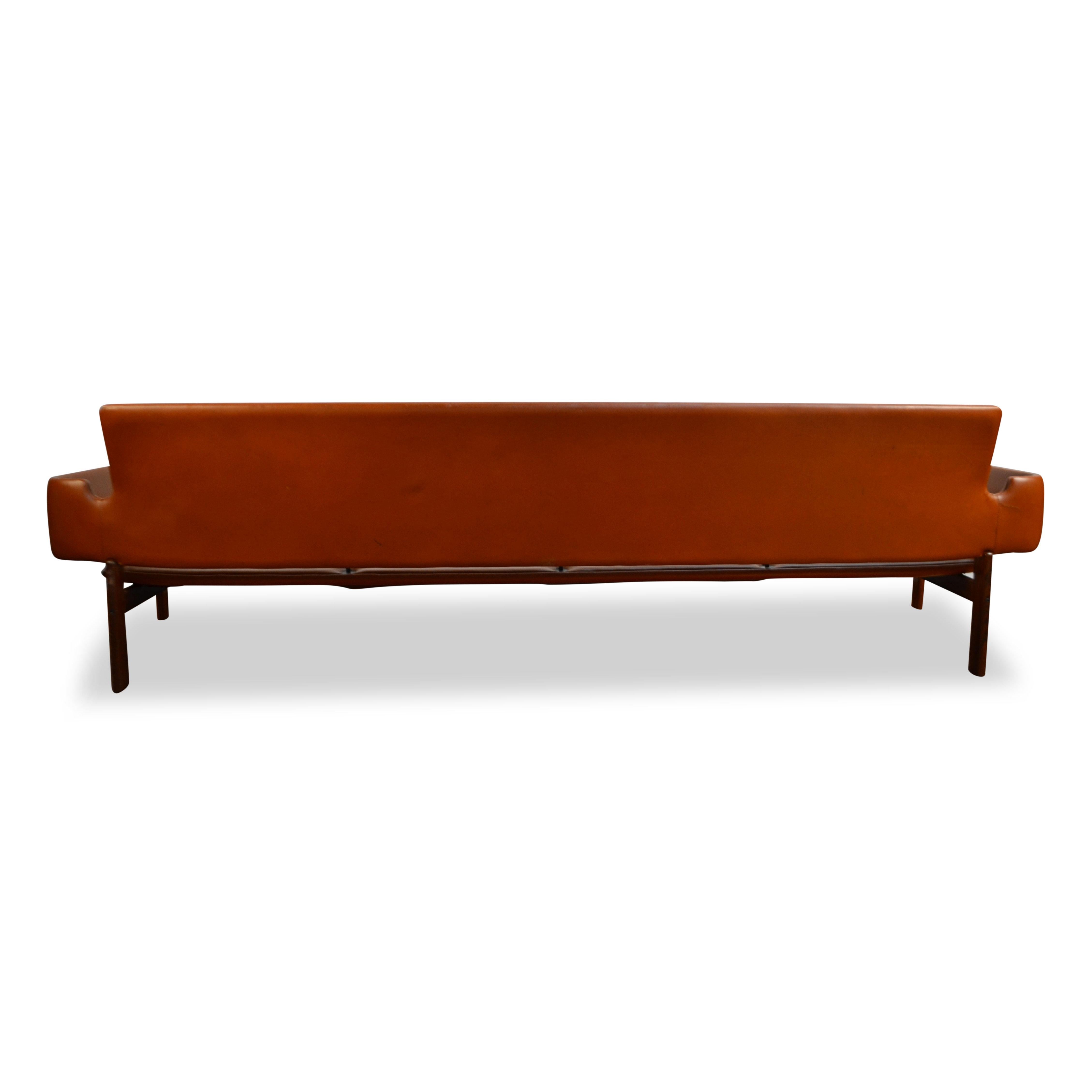 modern 4 seater leather sofa