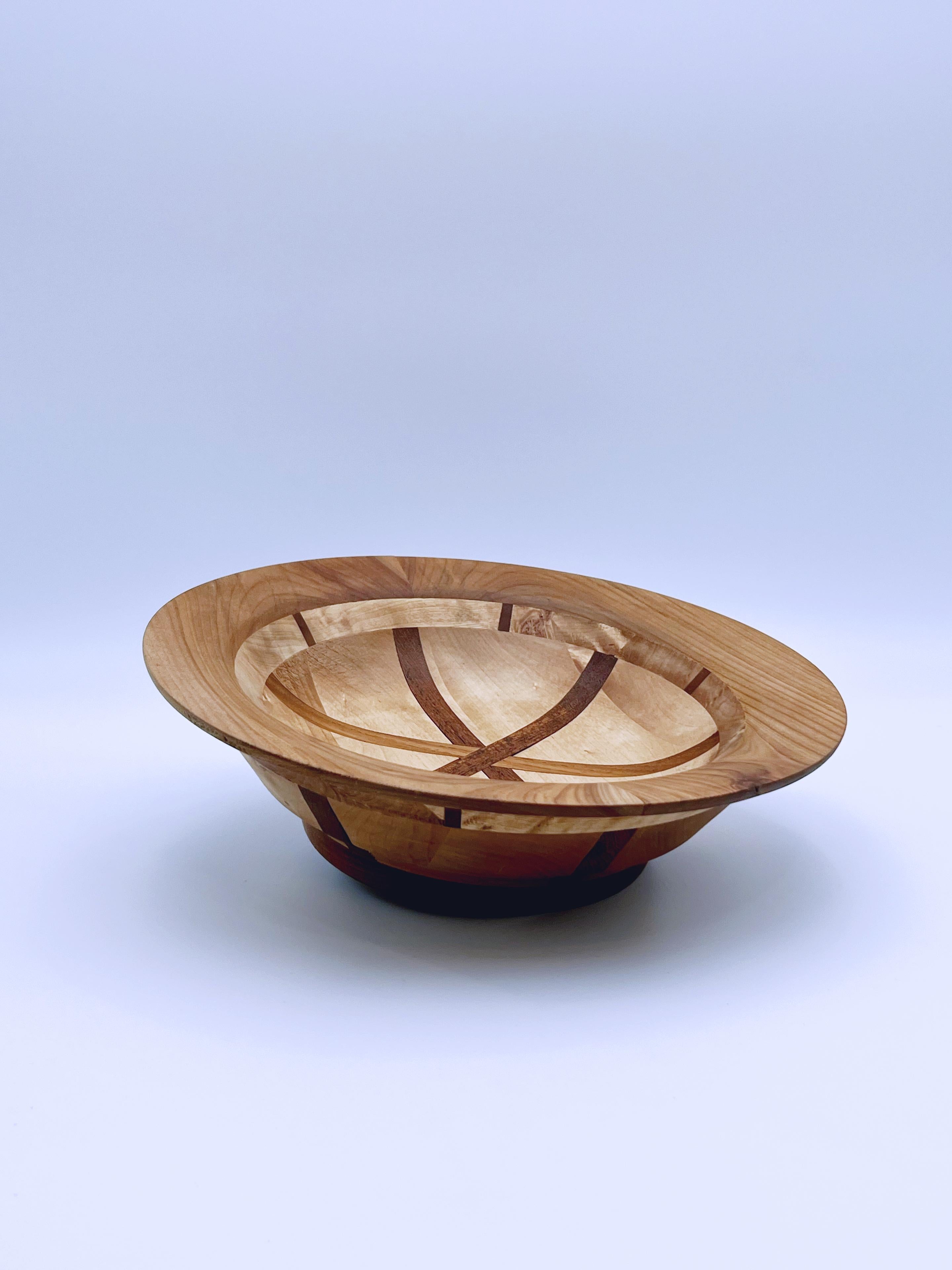 Schale aus Teakholz und Hartholz in skandinavischem Design mit Segmenten, ca. 1970er Jahre im Angebot 8