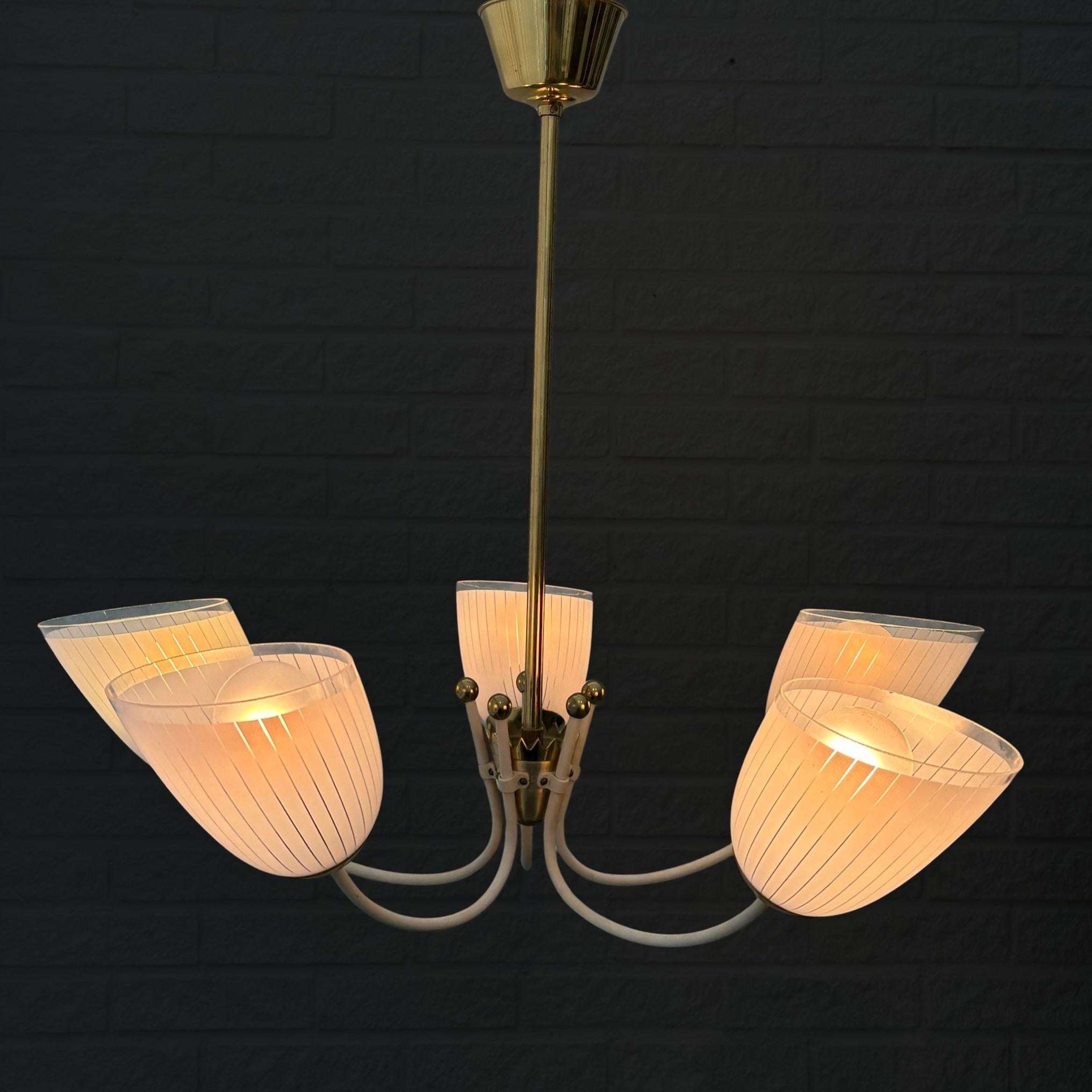 Vintage Scandinavian five arm chandelier, brass and glass, Sweden, 1930s In Fair Condition For Sale In Forserum, SE