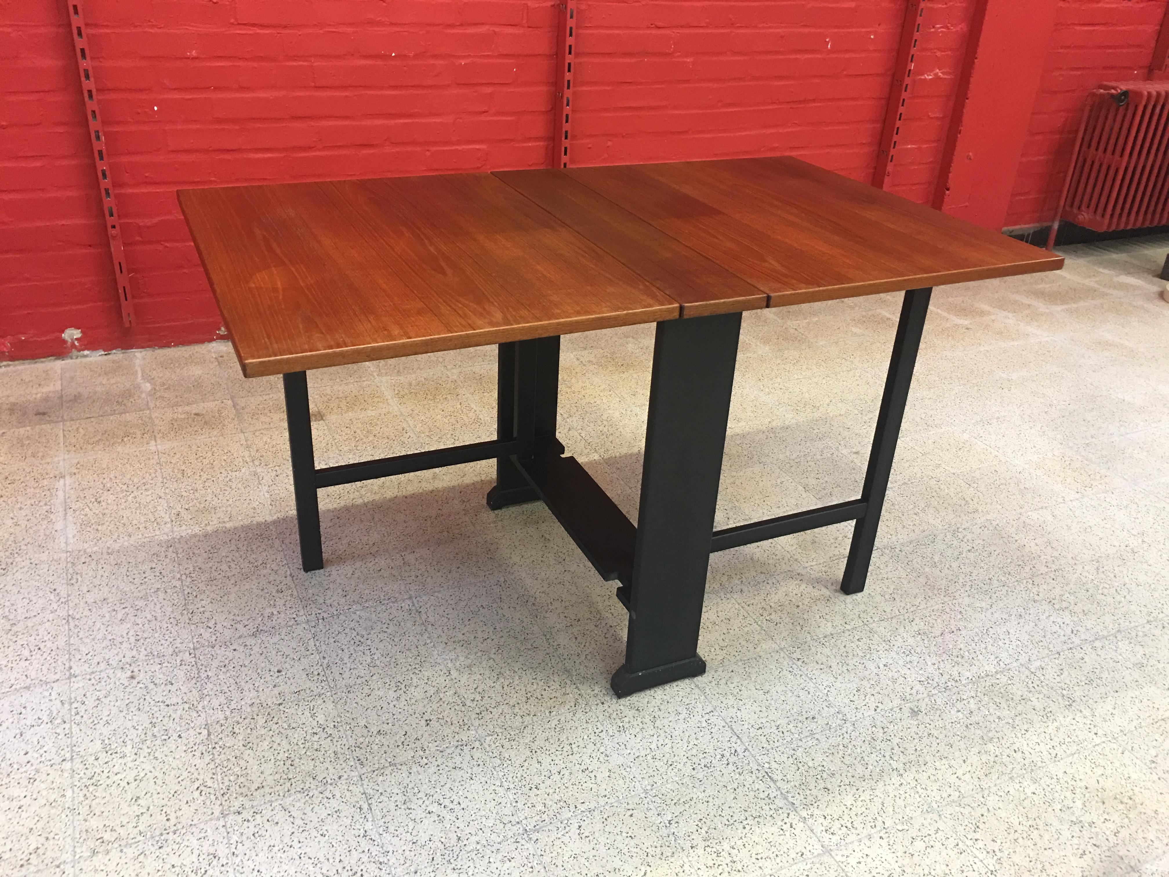 Vintage Scandinavian Gateleg Table by Hagafors Svensk Tillverkning For Sale 3