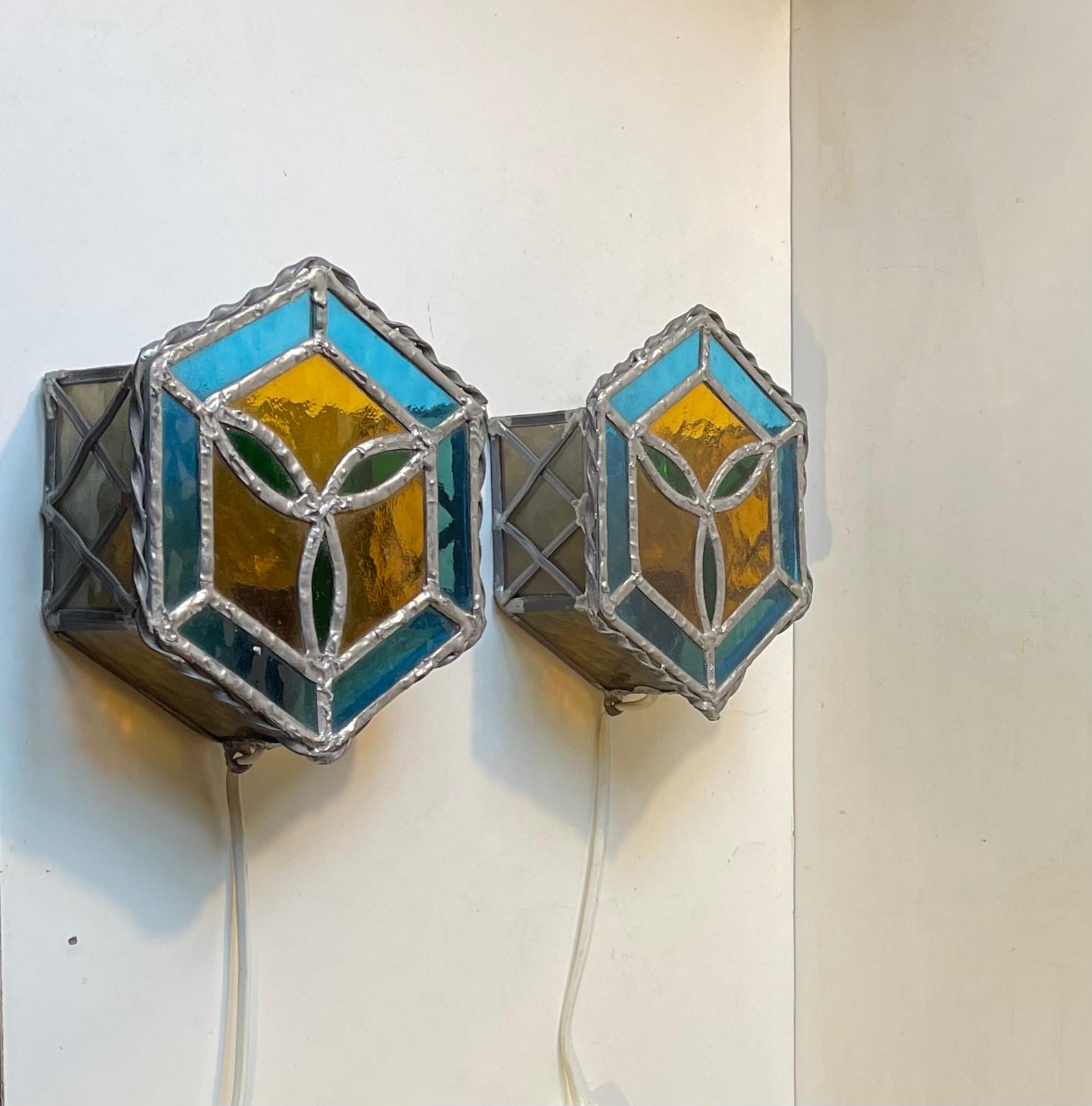 Vintage Scandinavian Gothic Style Stained Glass Wall Sconces In Good Condition For Sale In Esbjerg, DK