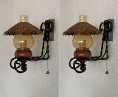 Applique scandinave d'epoca realizzate a mano in ferro battuto e vetro di rattan, anni '60