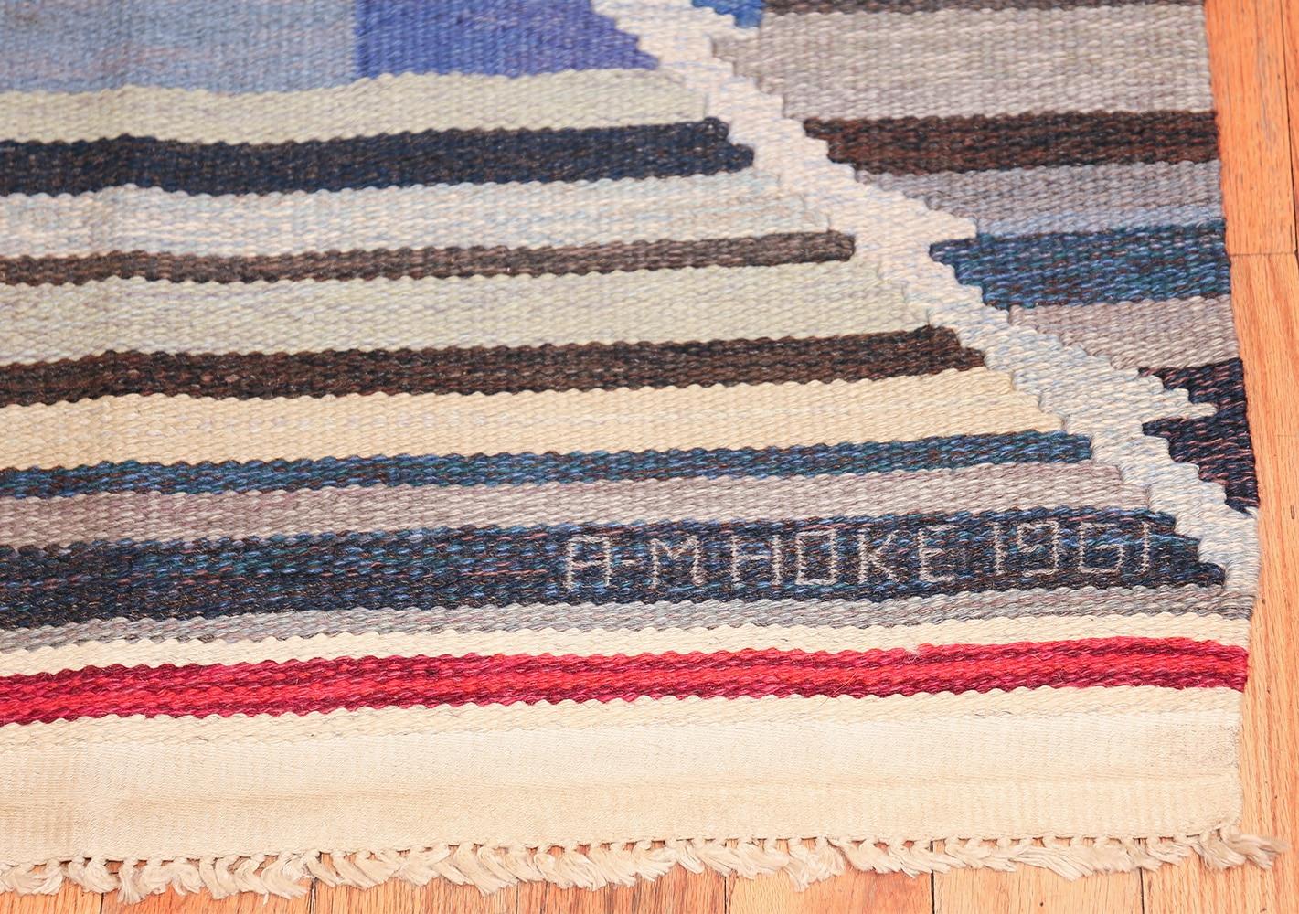 Vintage Scandinavian Swedish Kilim Rug by Ann Marie Hoke Sodra Kalma Lans Hemslojd, Country of Origin / Rug Type: Scandinavian Rugs, Circa Date: 1950’s – Size: 6 ft 5 in x 10 ft 2 in (1.96 m x 3.1 m)

