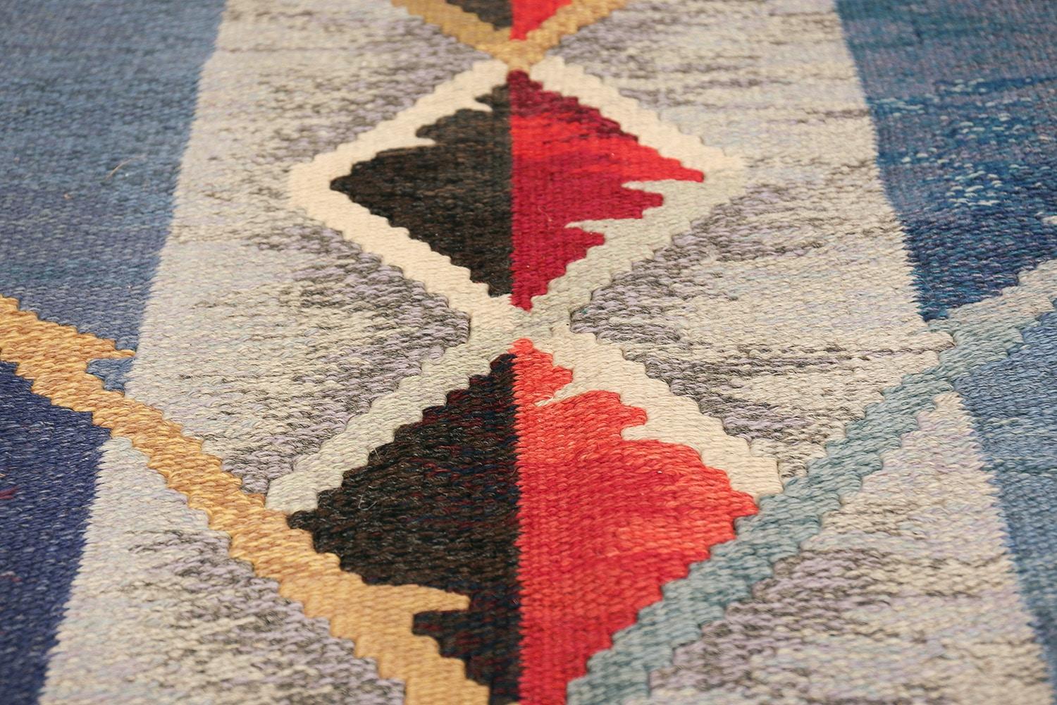 Mid-Century Modern Nazmiyal Collection Vintage Scandinavian Kilim Rug. 6 ft 5 in x 10 ft 2 in  For Sale