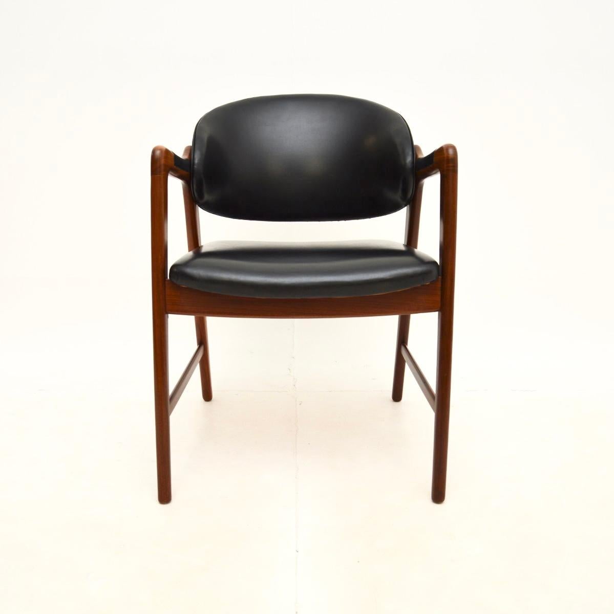 A stunning and very rare vintage Scandinavian leather armchair / Desk Chair by Ingmar Relling. It was made in Norway by Westnofa, it dates from the 1960’s.

This is beautifully designed, it is of amazing quality and is extremely comfortable. It has