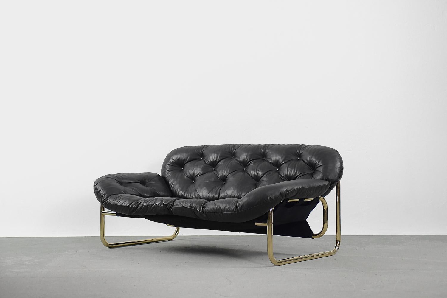 Sofá vintage escandinavo de cuero negro de John-Bertil Häggström para Swed-Form Sueco en venta