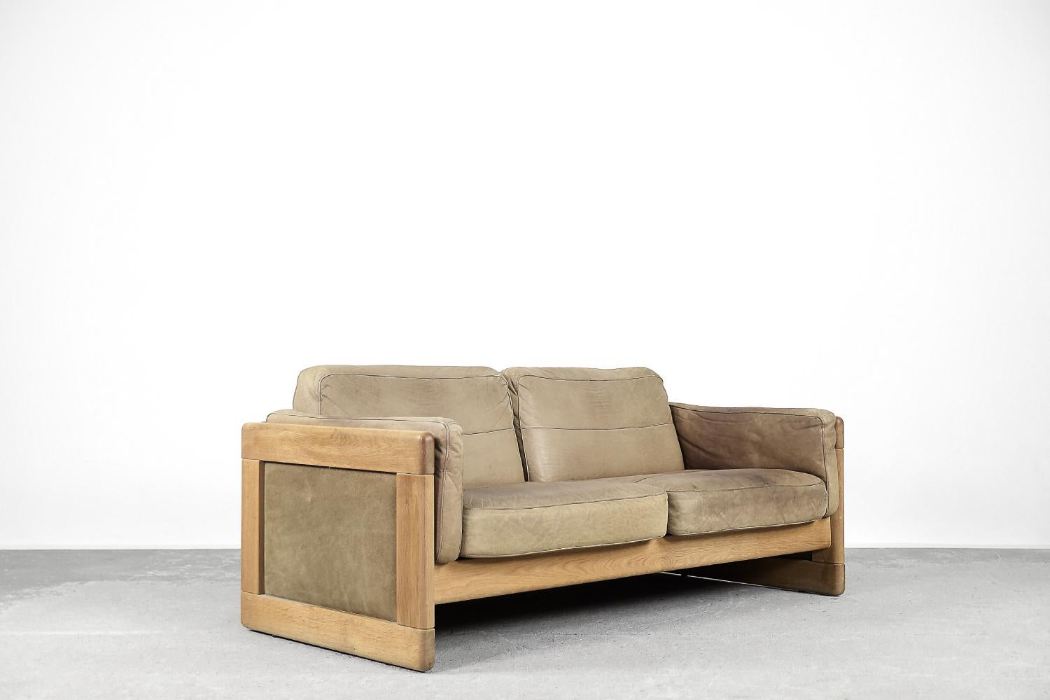 Vintage Scandinavian Mid-Century Modern Leather and Oak  2- Seater Sofa, 1970s 5
