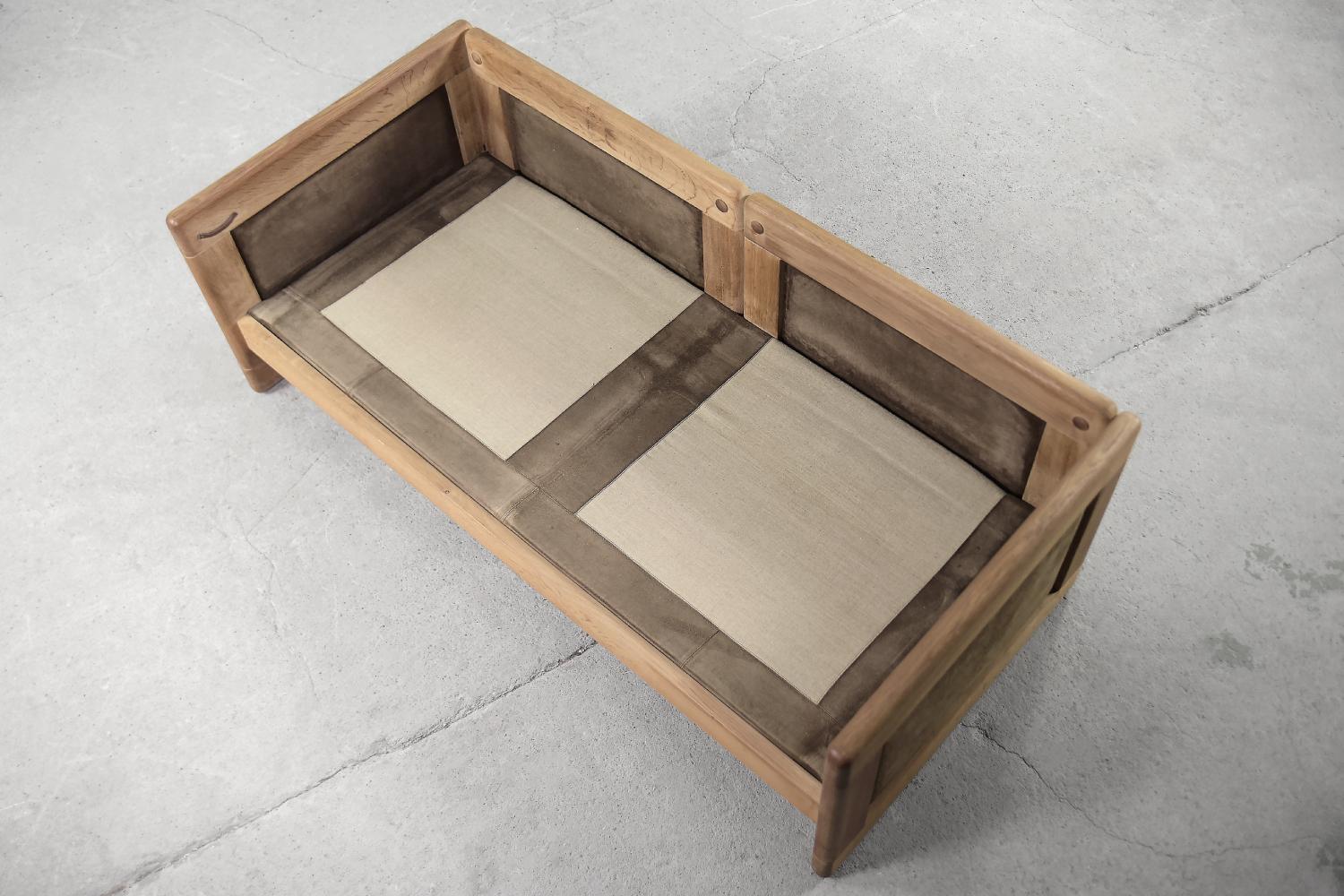 Vintage Scandinavian Mid-Century Modern Natural Leather and Oak Wood Sofa, 1970s For Sale 6