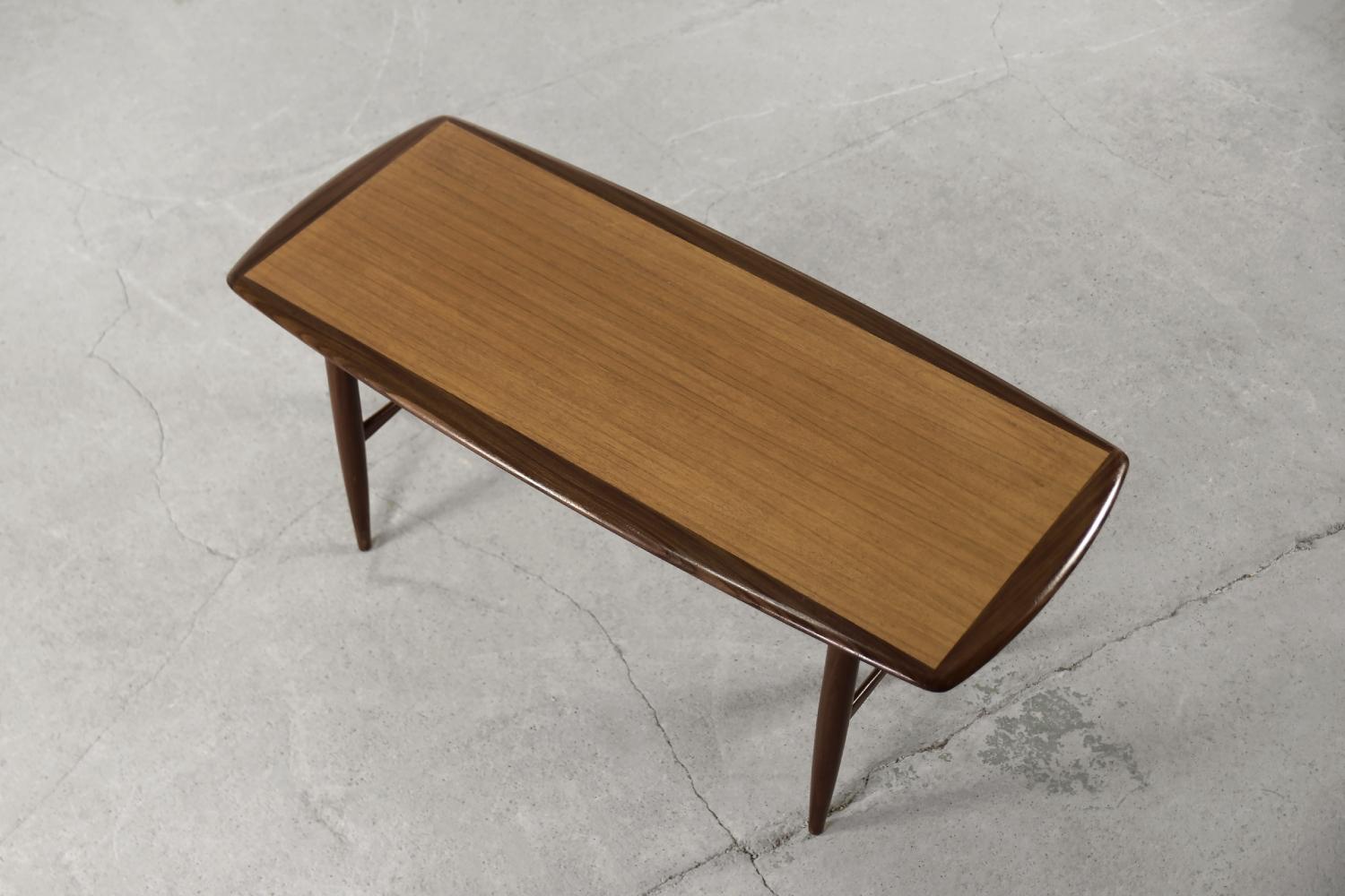 Vintage Scandinavian Mid-Century Modern Swedish Coffee Brown Teak Wood Table In Good Condition For Sale In Warszawa, Mazowieckie