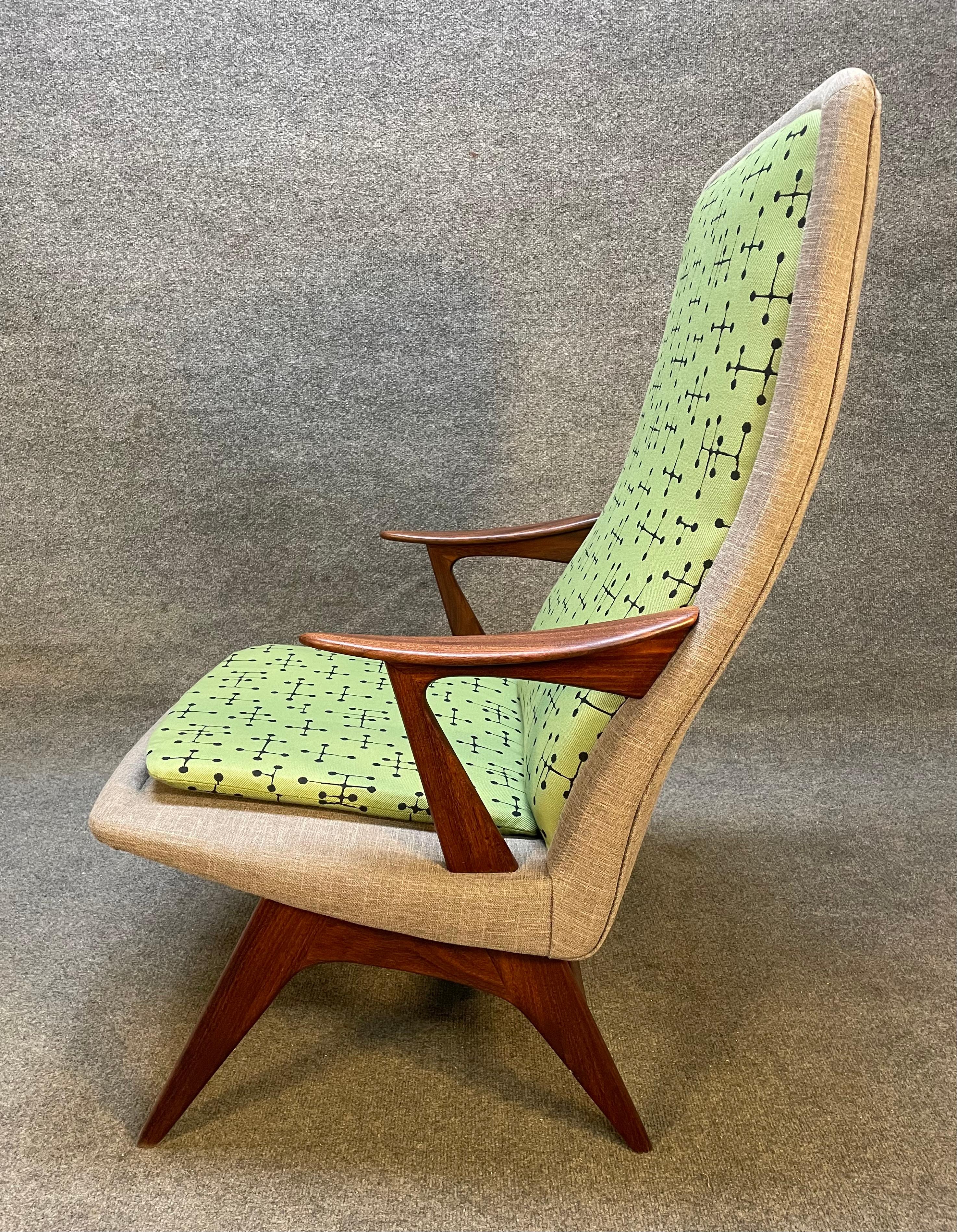 Norwegian Vintage Scandinavian Mid-Century Modern Teak Lounge Chair by Hjelle Mobelfabrik For Sale
