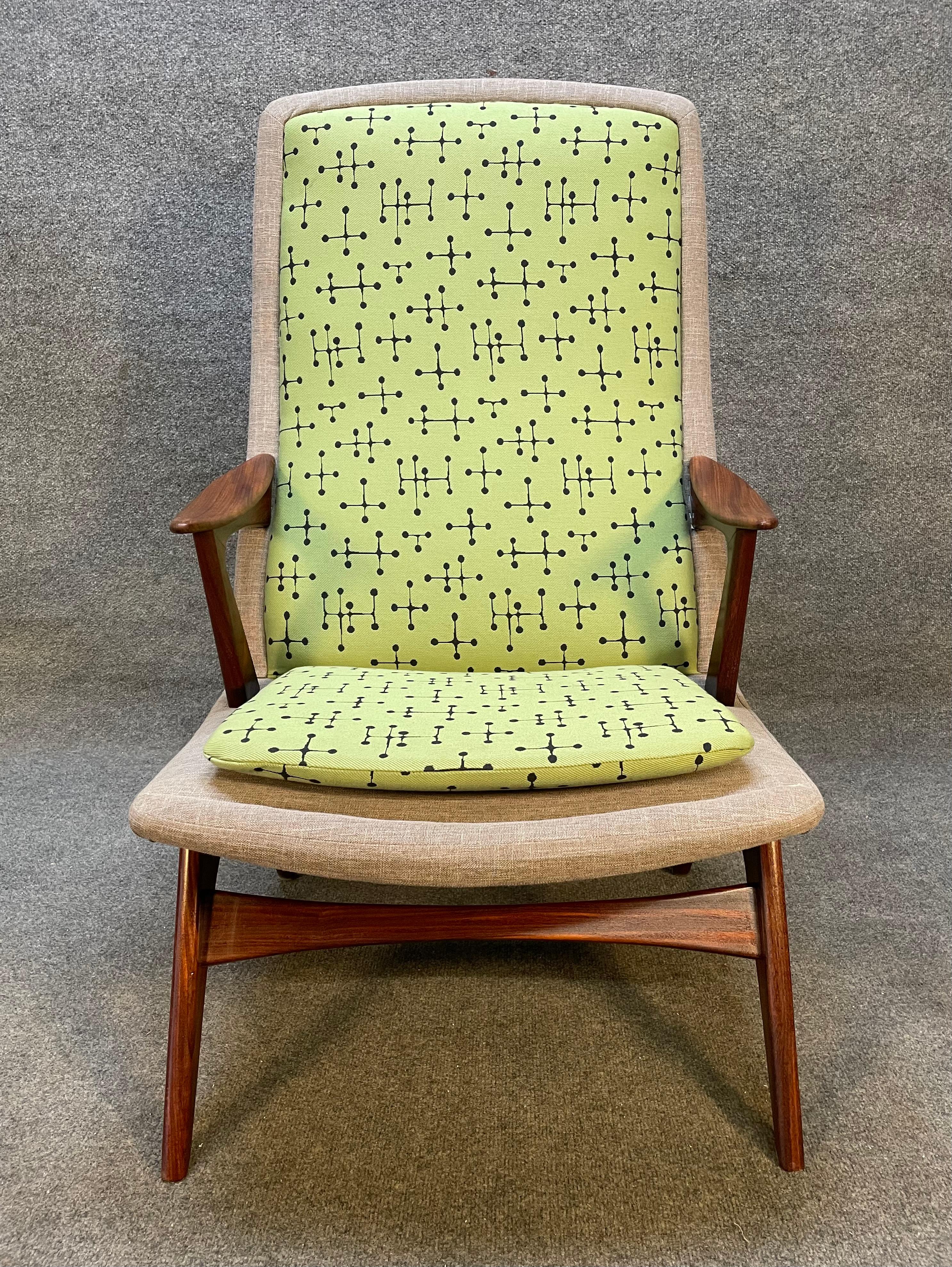 Vintage Scandinavian Mid-Century Modern Teak Lounge Chair by Hjelle Mobelfabrik For Sale 1