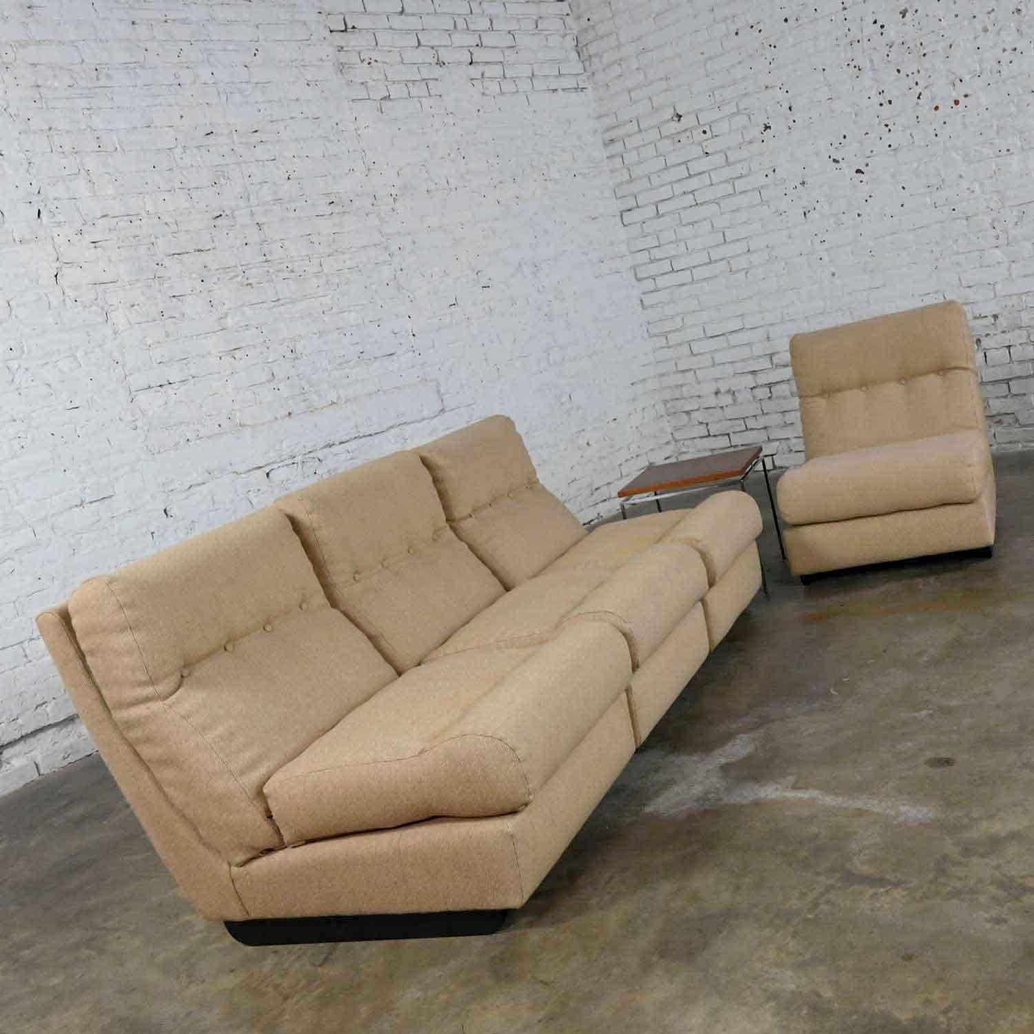 20th Century Vintage Scandinavian Modern Khaki Hopsacking 4 Piece Modular Sofa Made in Sweden For Sale