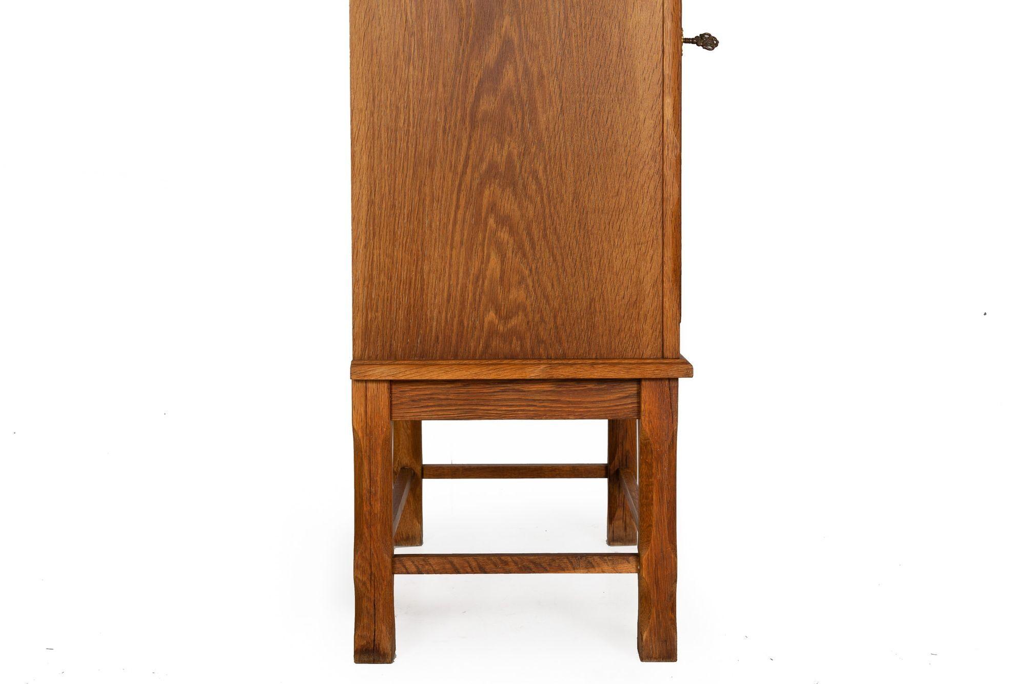 Vintage Scandinavian Modern Patinated Oak Display Cabinet, circa 1950s For Sale 6