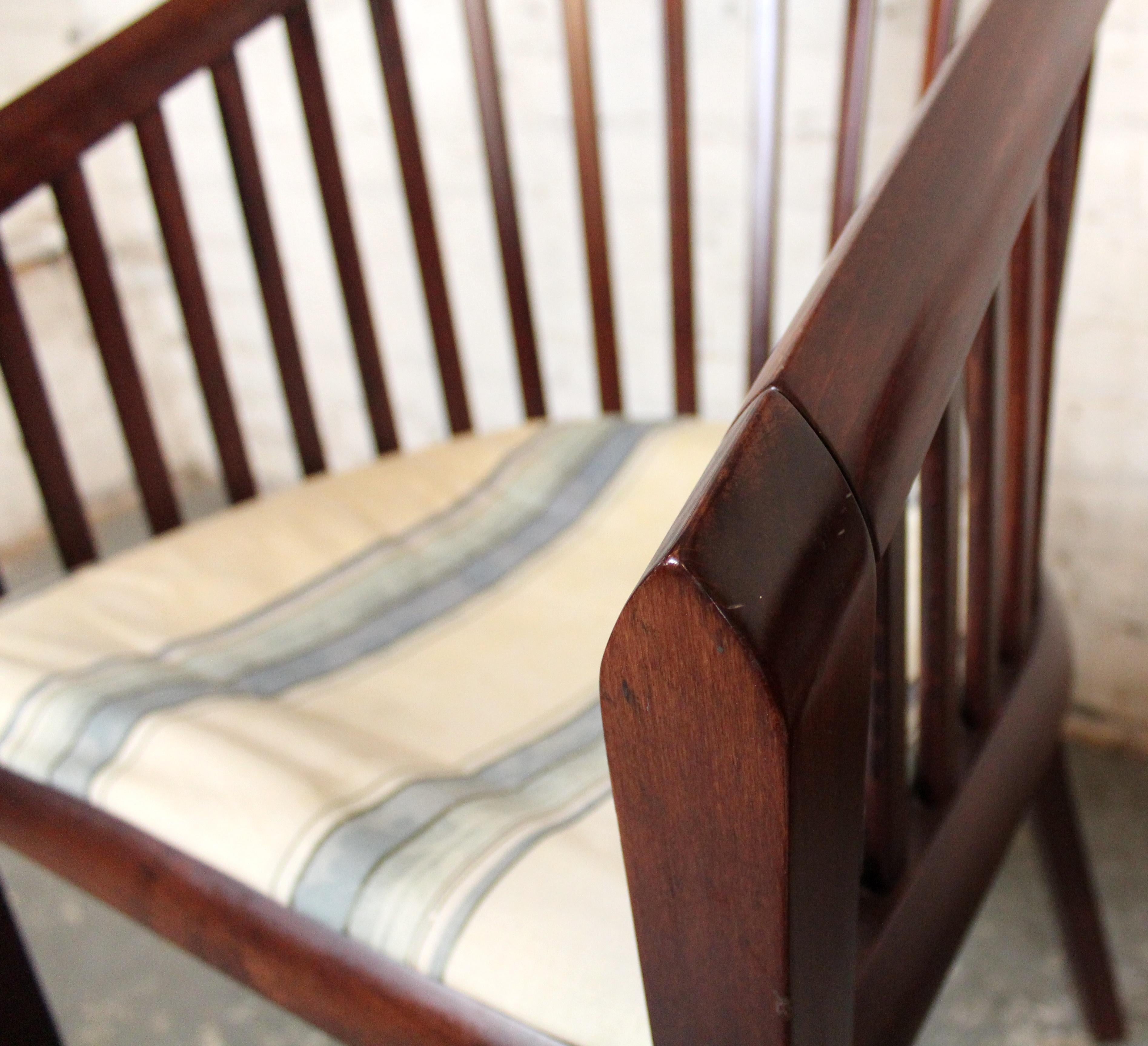 Sedie vintage The Modern Scandinavian con schienale a botte in palissandro in vendita 5