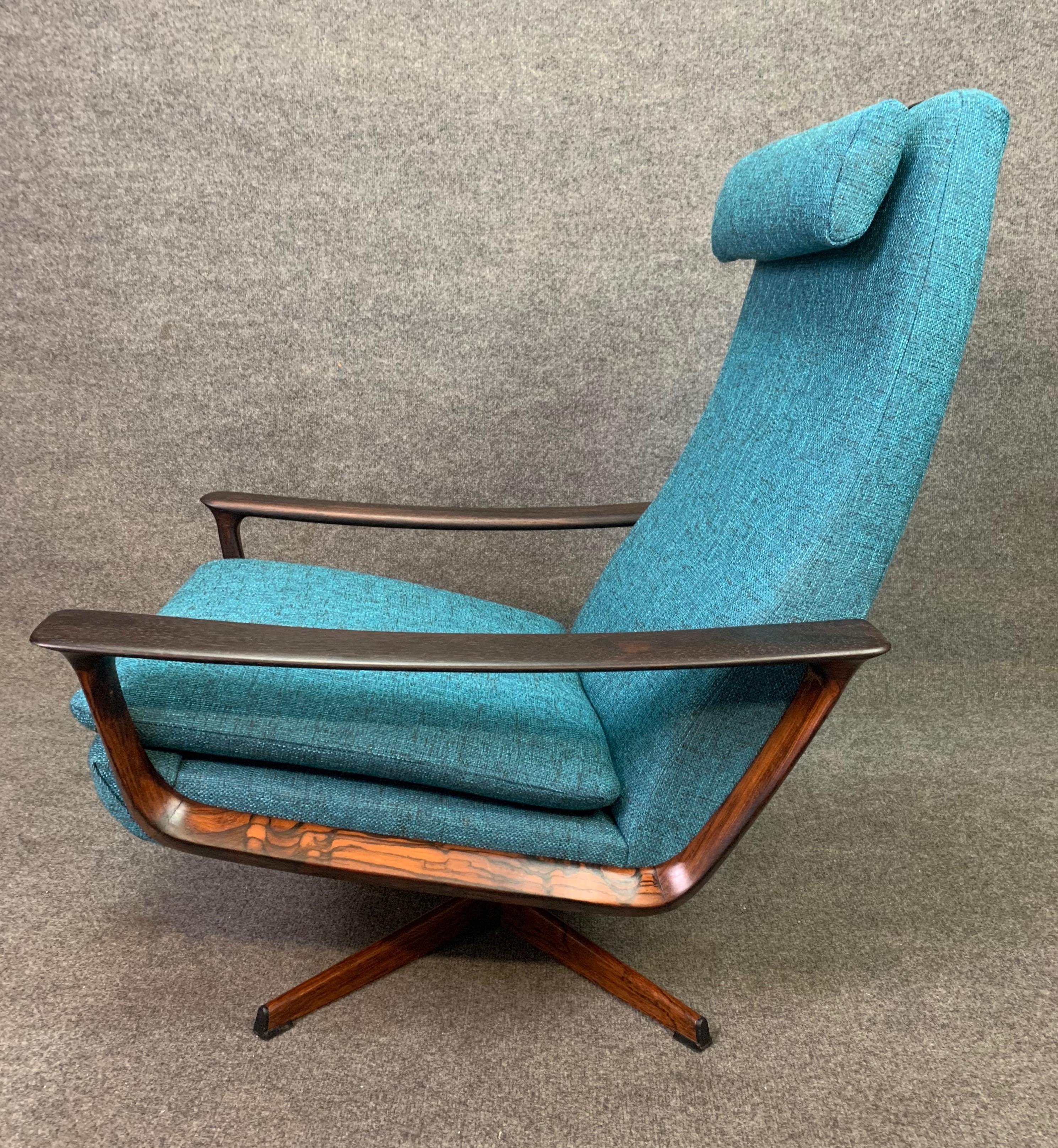 Vintage Scandinavian Modern Rosewood Lounge Chair by Johannes Andersen & Trensum In Good Condition In San Marcos, CA