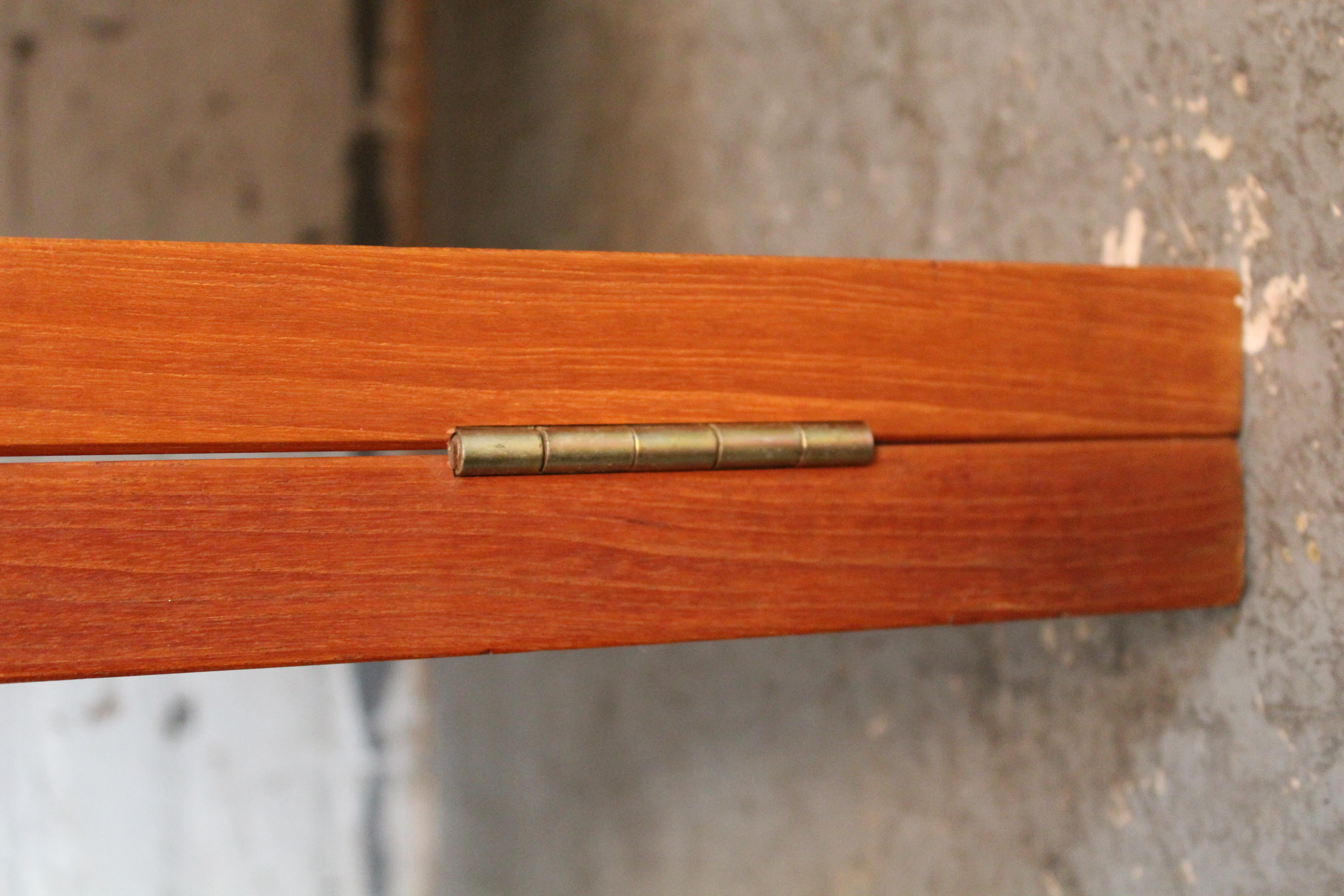 Skandinavisch-moderner Teakholz-Tisch mit Hängeblatt im Vintage-Stil im Angebot 8