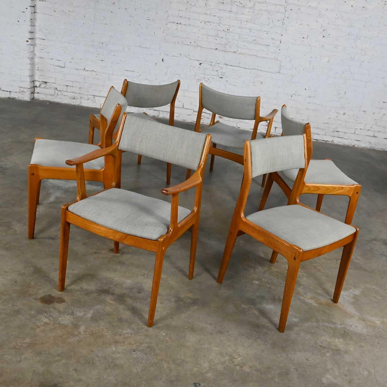 Vintage Scandinavian Modern Teak & Grey Fabric Dining Chairs 2 Arm 4 Side Set 6 For Sale 2