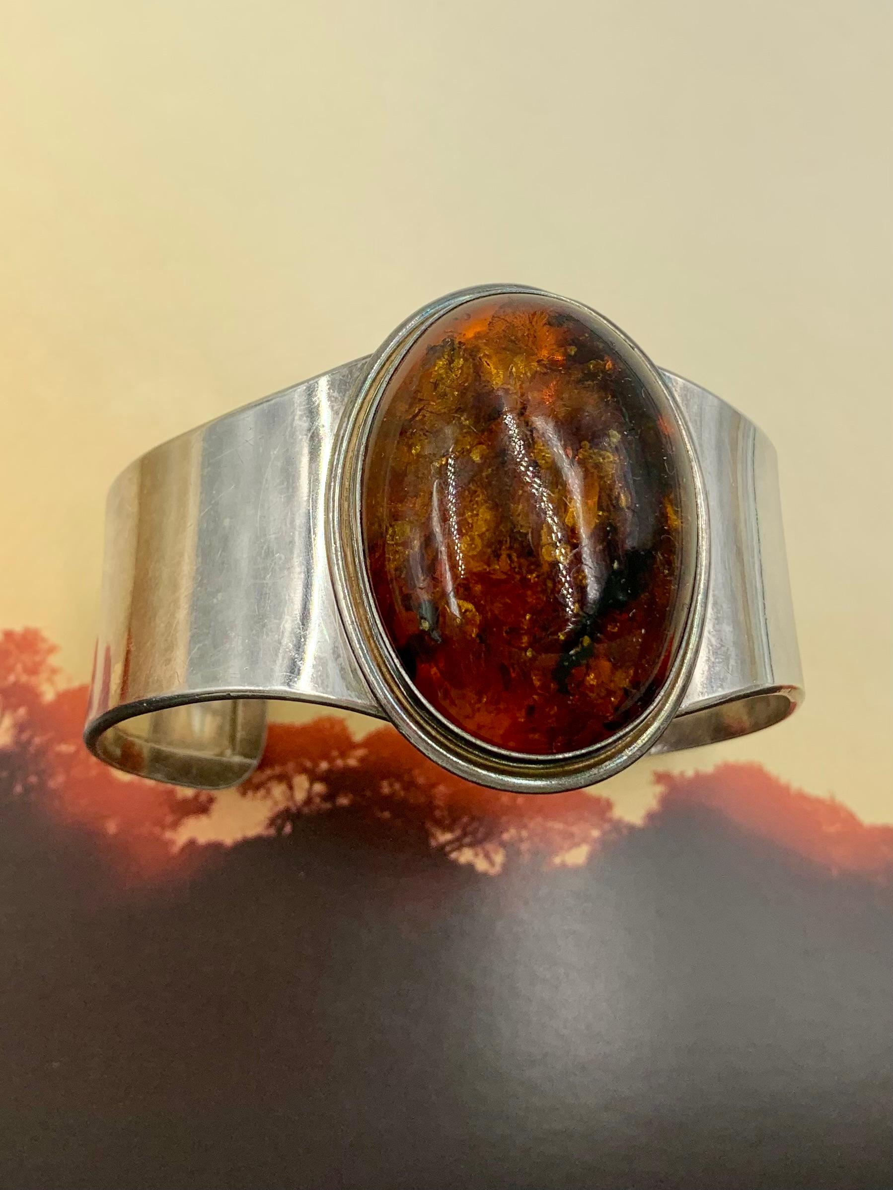 Brazalete escandinavo modernista vintage de ámbar natural y plata de ley en venta 5