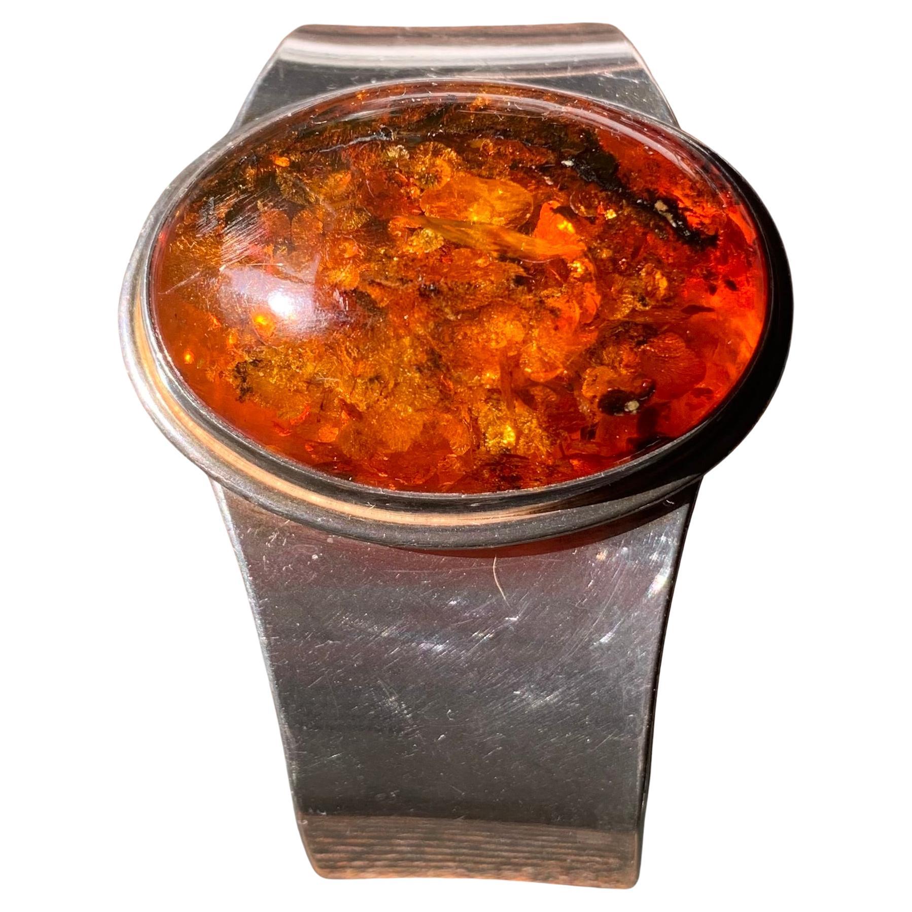 Brazalete escandinavo modernista vintage de ámbar natural y plata de ley en venta