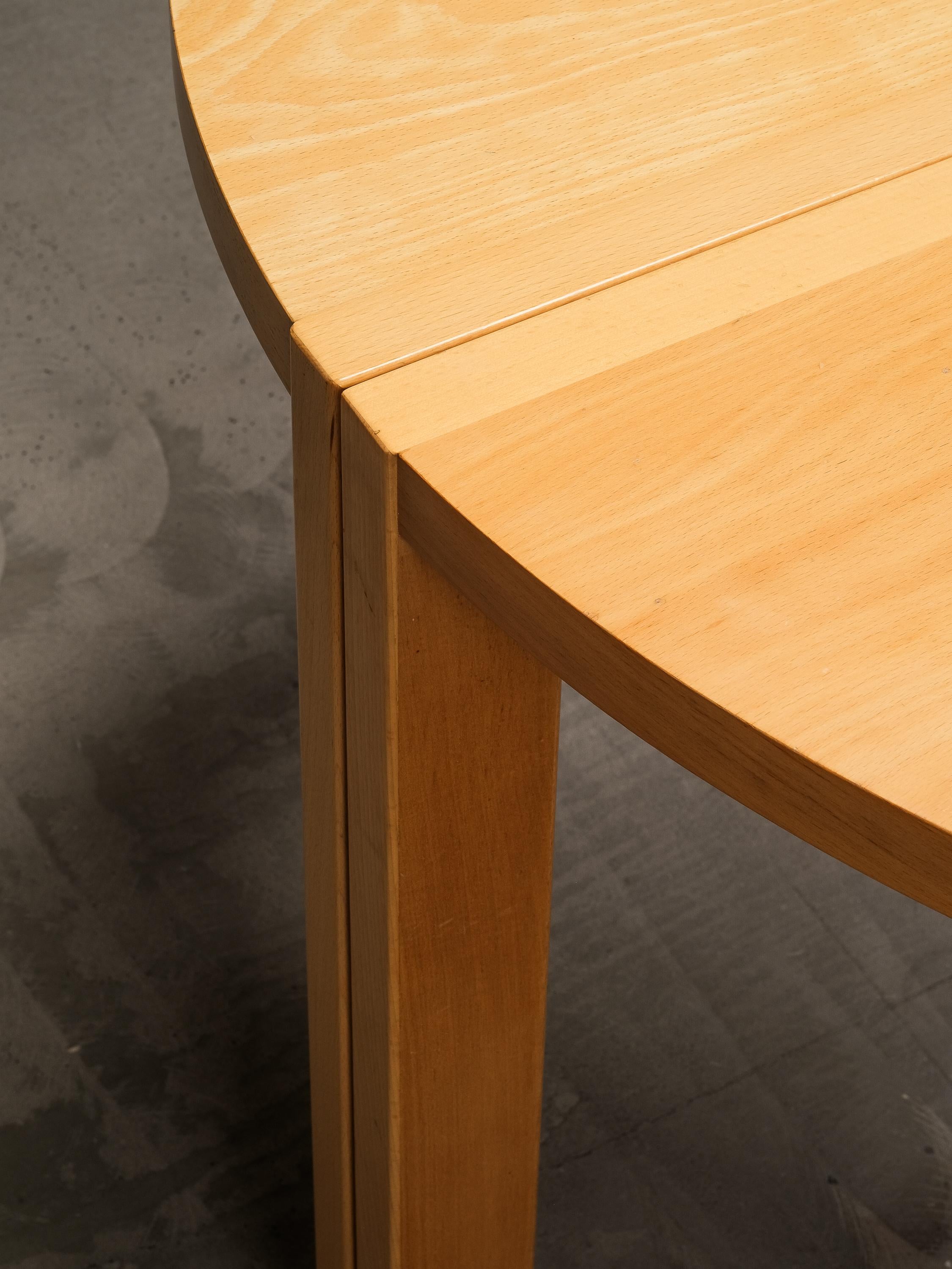 Table de salle à manger module scandinave vintage en frêne en vente 7
