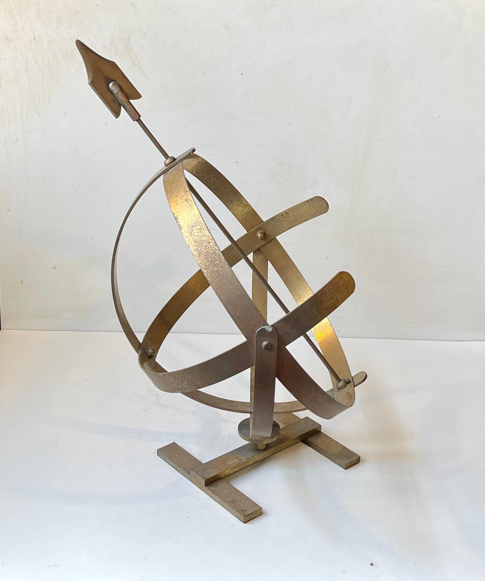 Cadran solaire nautique scandinave vintage en laiton, années 1950 Bon état - En vente à Esbjerg, DK