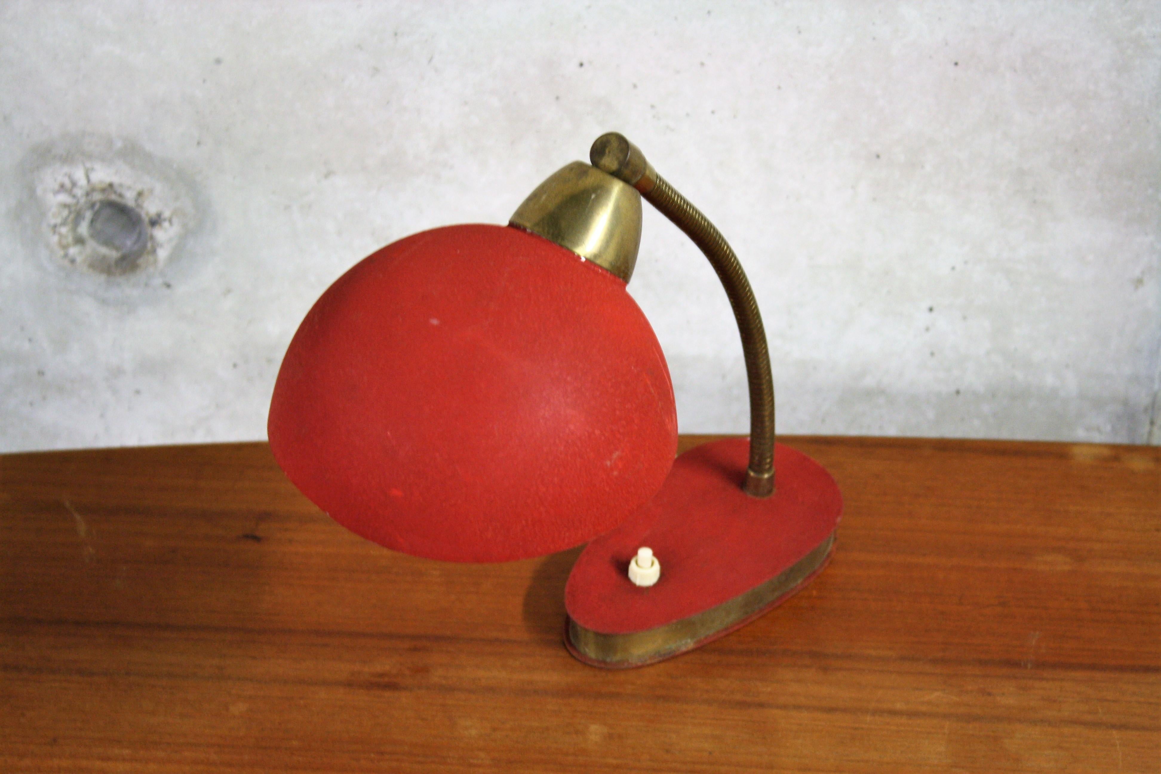 Mid-20th Century Vintage Scandinavian Red Desk Lamp, 1950s, Denmark