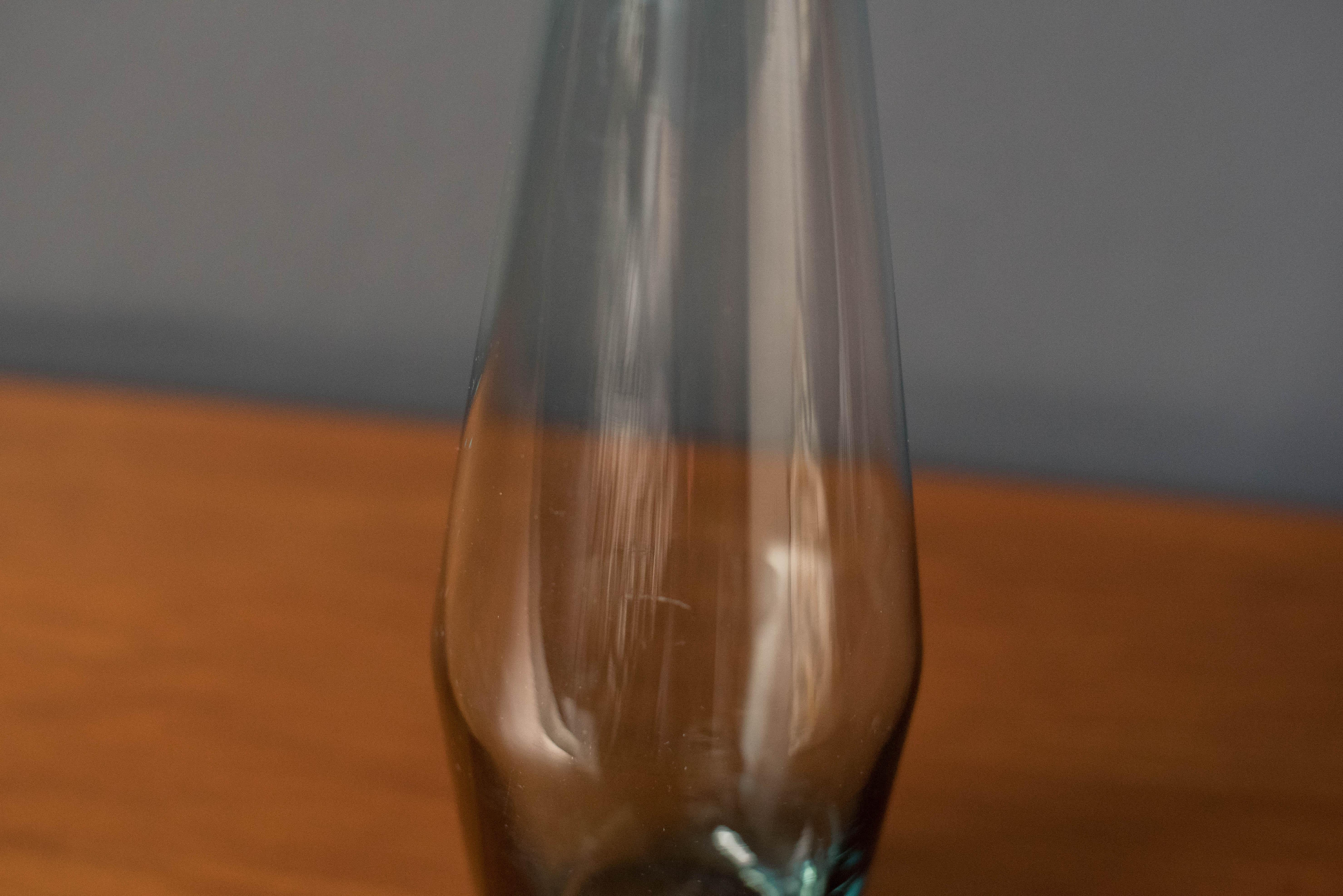 Vintage Scandinavian Riihimaki Glass Vase In Good Condition In San Jose, CA