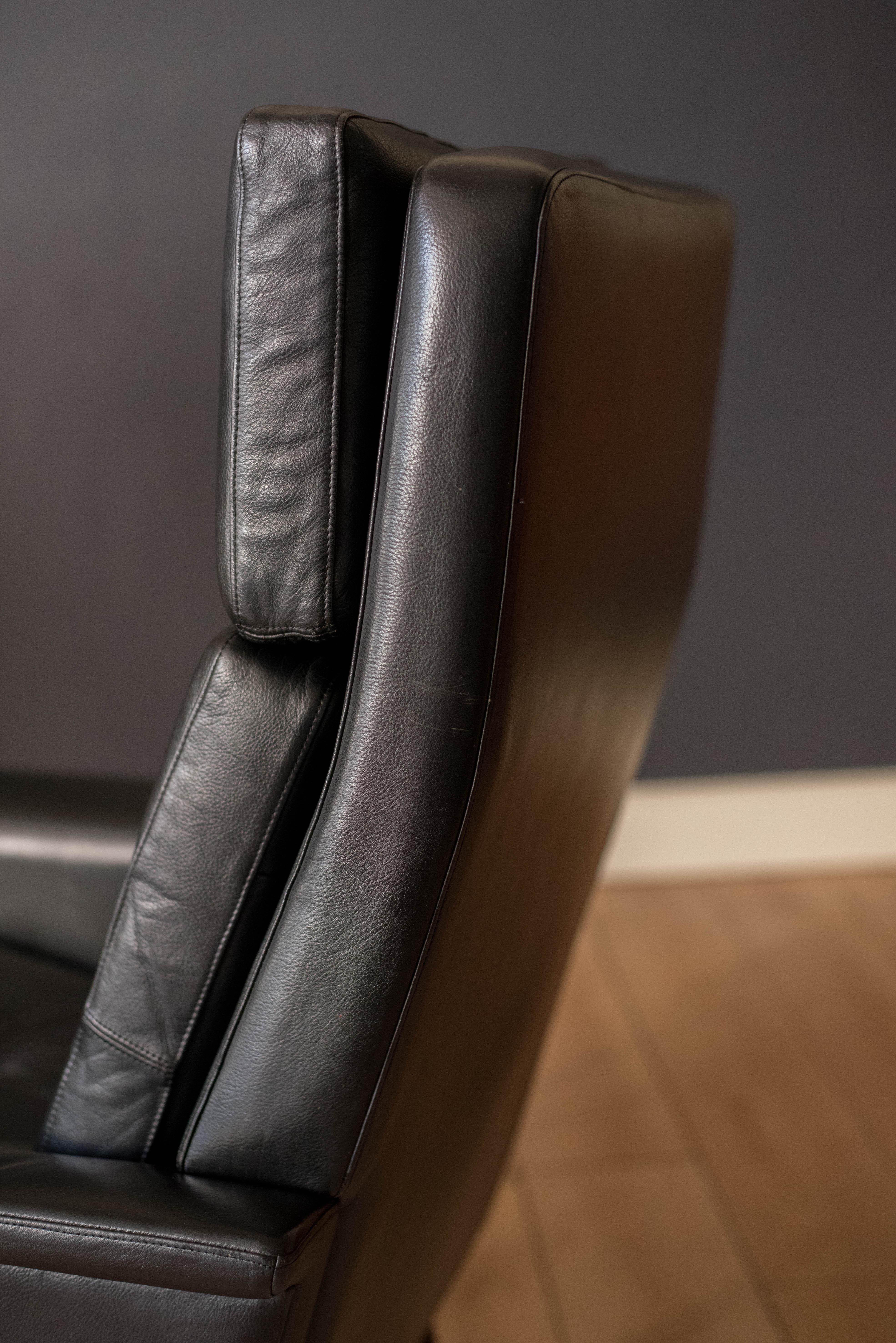 Loungesessel aus skandinavischem Palisanderholz und schwarzem Leder mit hoher Rckenlehne im Angebot 11