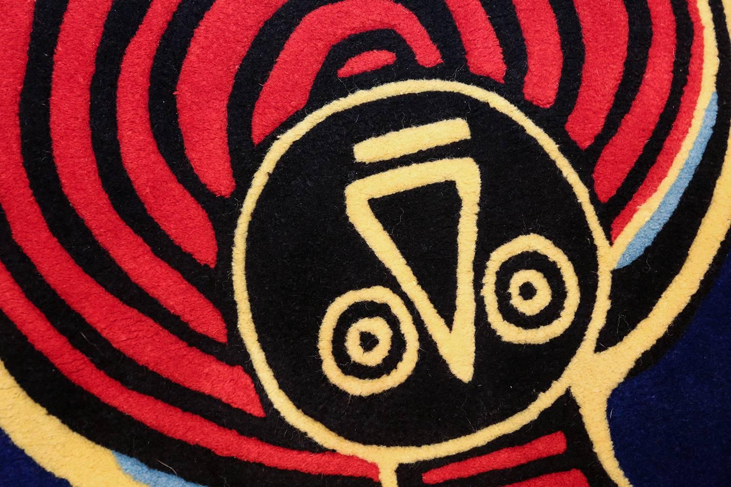 Atemberaubende quadratische Größe Vintage Mid Century Scandinavian Surrealist Tapestry Rug by Corneille, Herkunftsland / Rug Type: Skandinavien Teppich, CIRCA Datum: 1950. Größe: 2,08 m x 2,08 m (6 ft 10 in x 6 ft 10