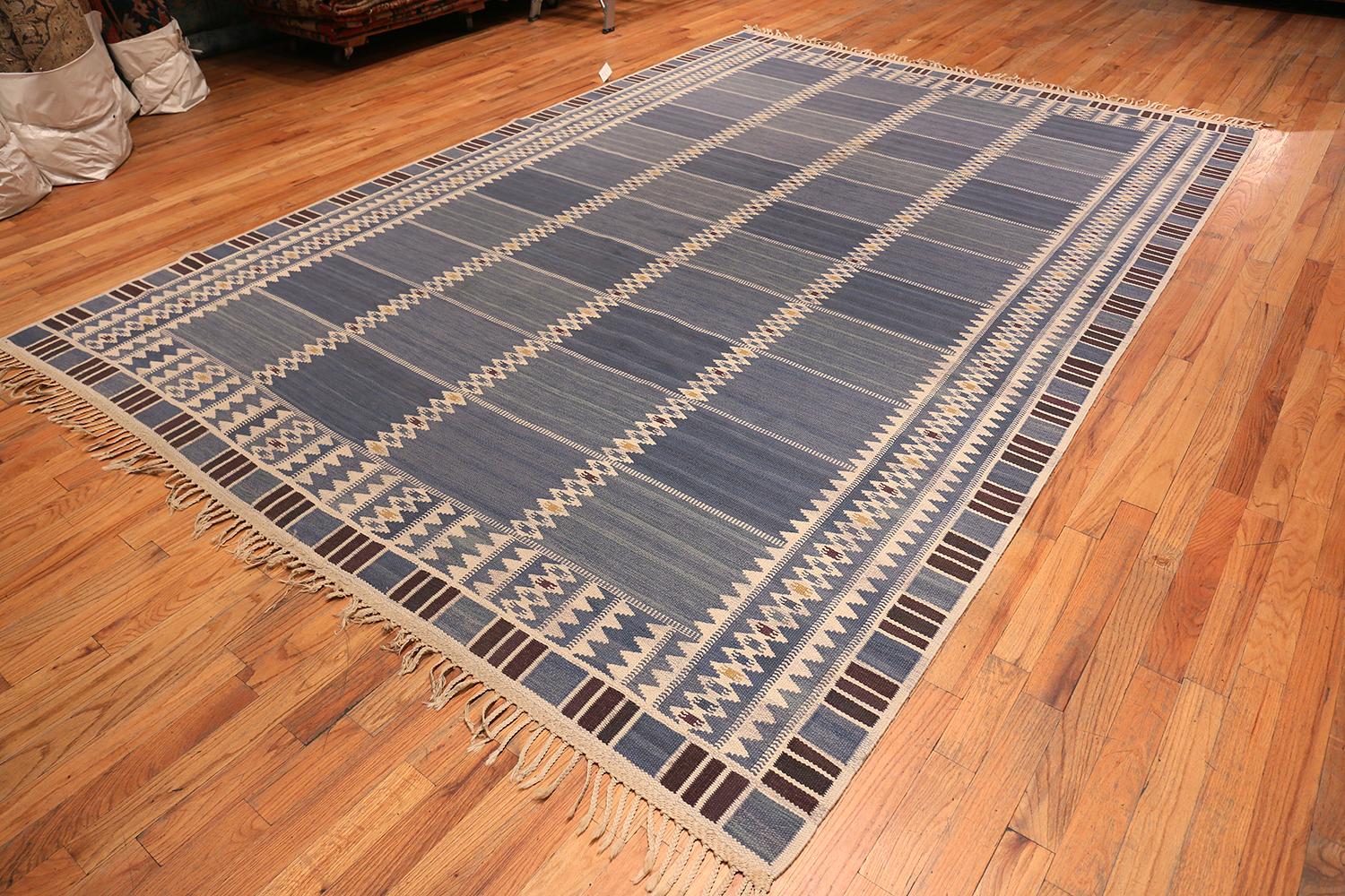 20th Century Vintage Scandinavian Salerno Blue Marta Maas Rug. Size: 9 ft 3 in x 14 ft 