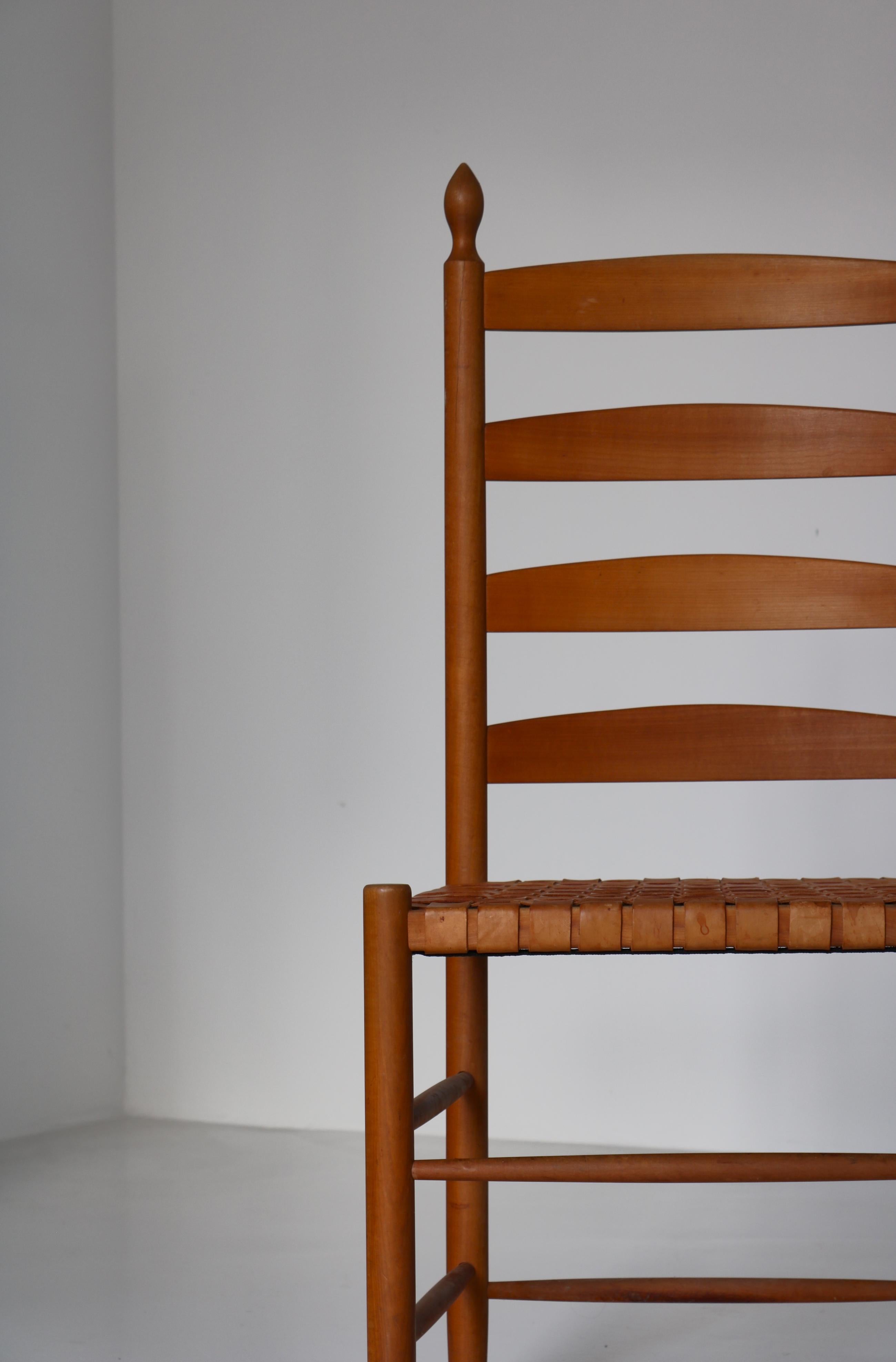 Vintage Scandinavian Shaker Chair in Beech and Leather Seat, Denmark, 1960s For Sale 8