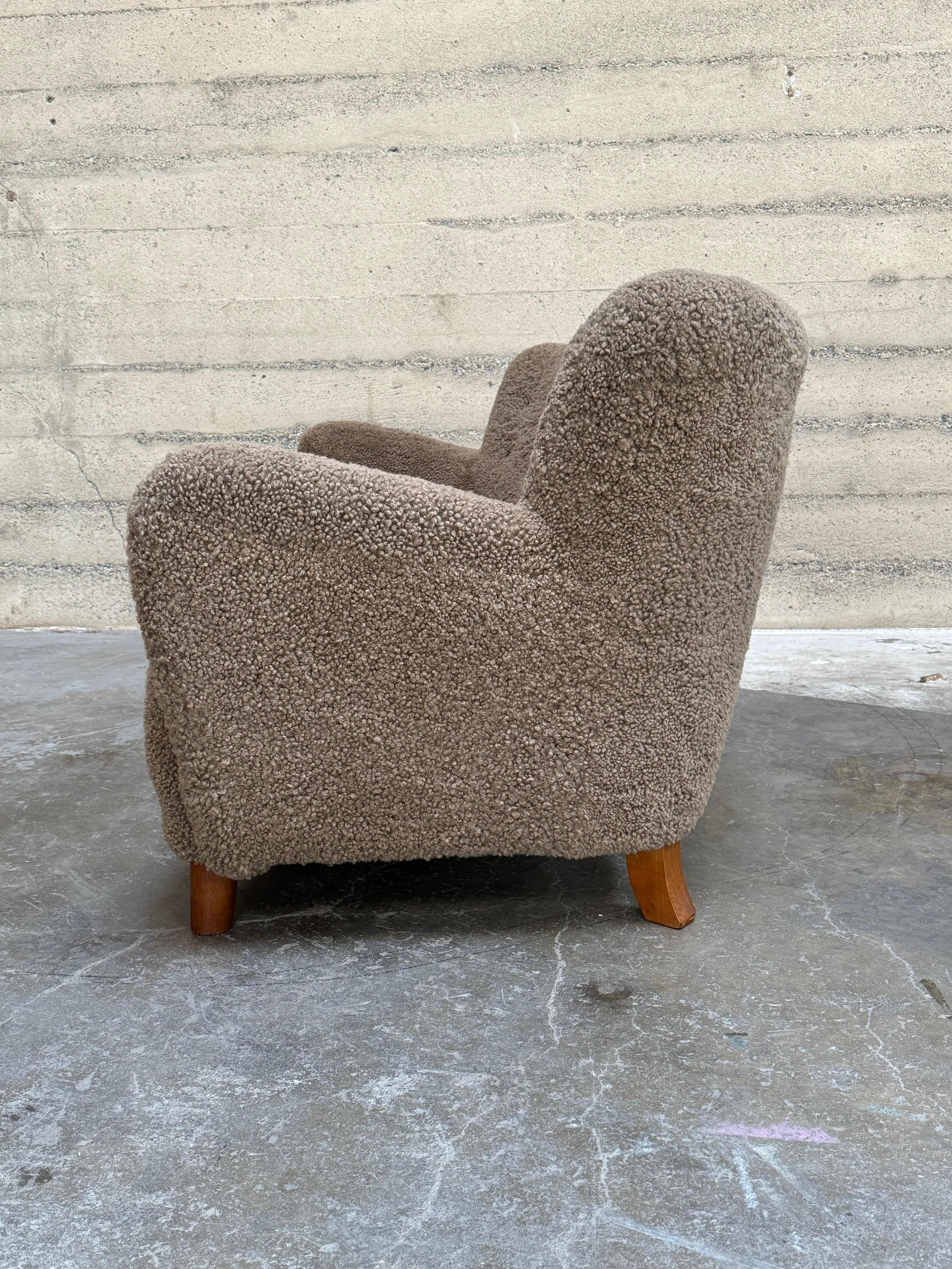 1930s and 1940s furniture