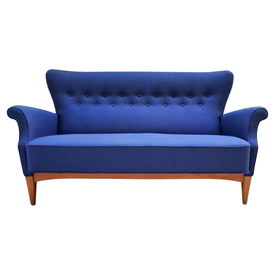 Vintage Scandinavian Sofa in Blue Fabric, Fritz Hansen For Sale