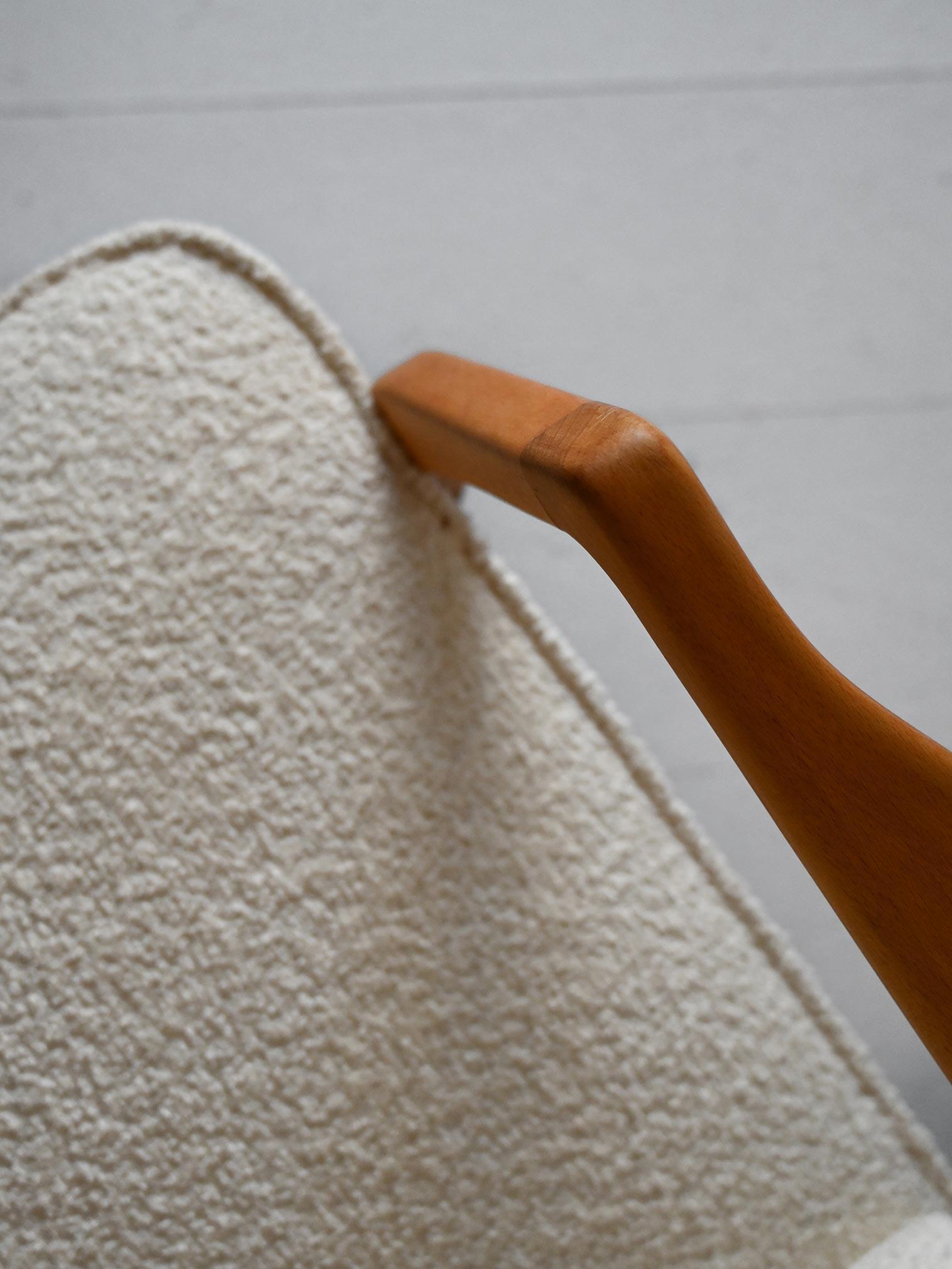 Tissu Canapé scandinave vintage avec fausse peau d'agneau en vente