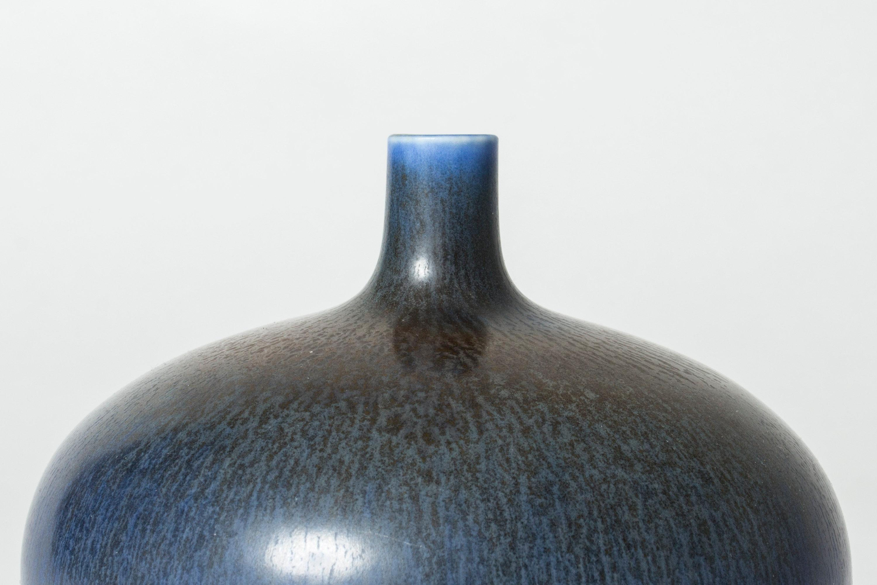 Mid-20th Century Vintage Scandinavian Stoneware Vase, Berndt Friberg, Gustavsberg, Sweden, 1950s