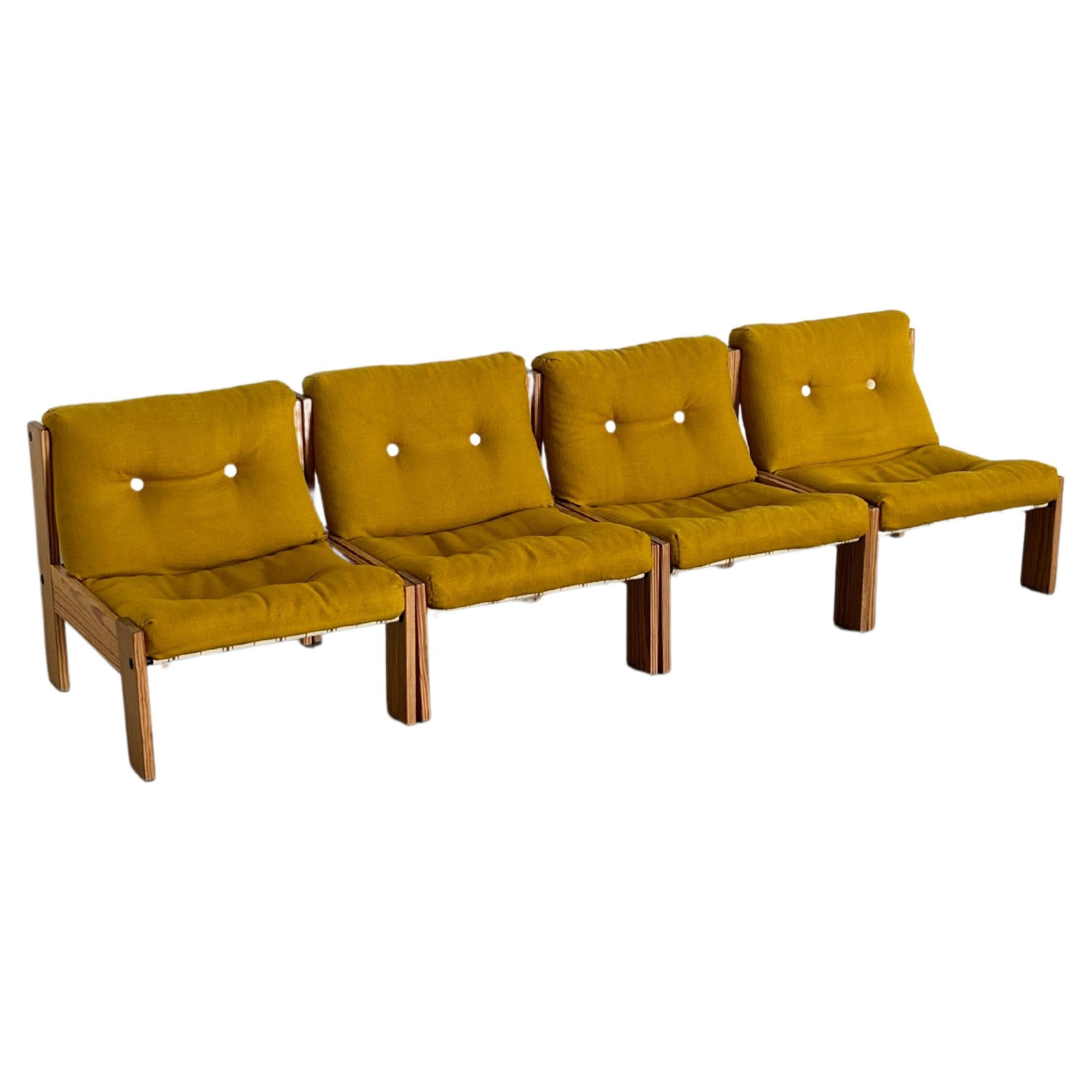 Beautiful Mid-Century-Modern four-part seating set in ocher yellow, produced by Herlag Deventer, 1950s Netherlands. 

Very reminiscent of Scandinavian design, this modular seating set can be modified and played with, leading to a number of seating