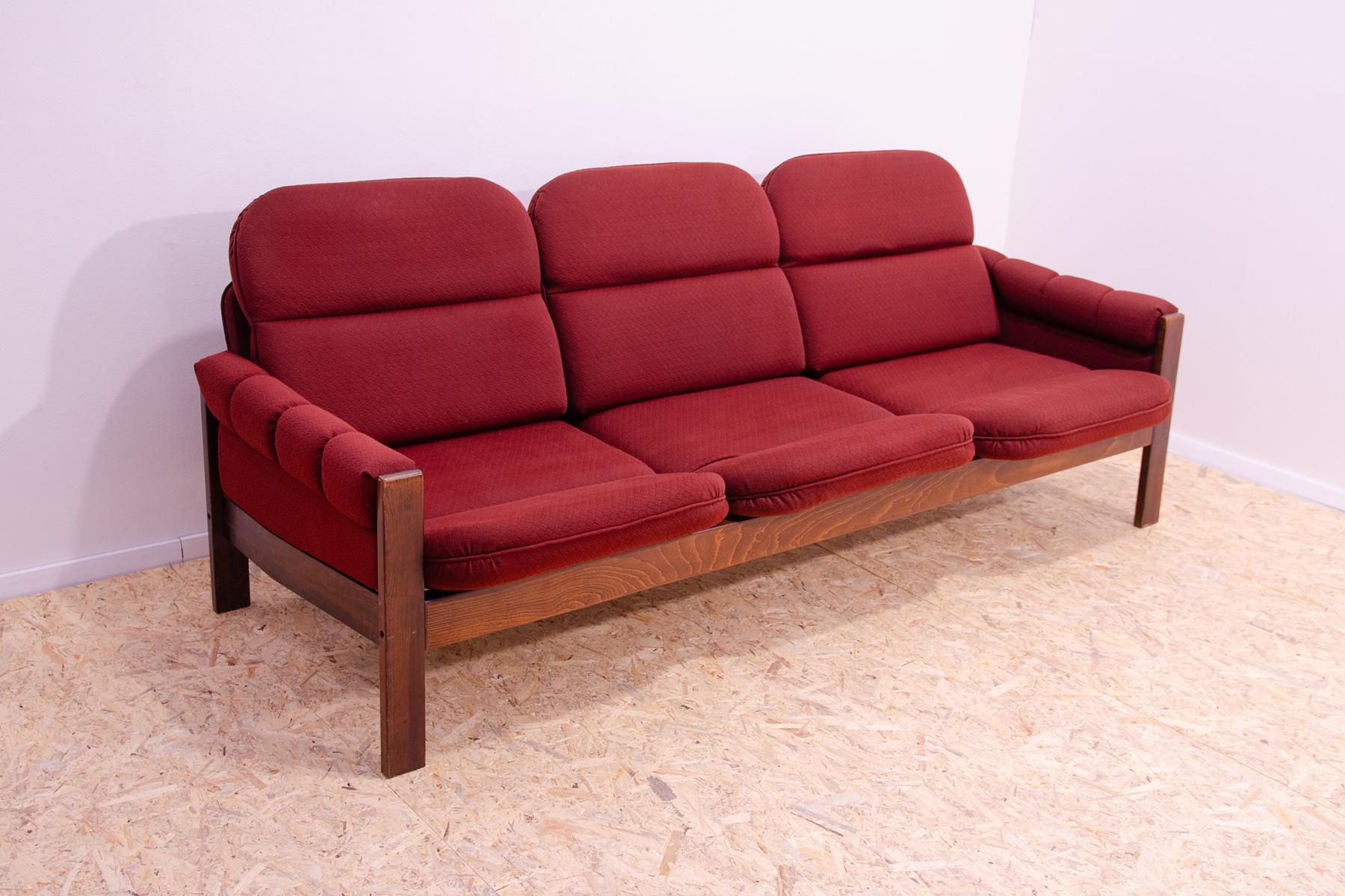 Scandinavian Modern Vintage Scandinavian style three seater lounge sofa, 1970´s For Sale
