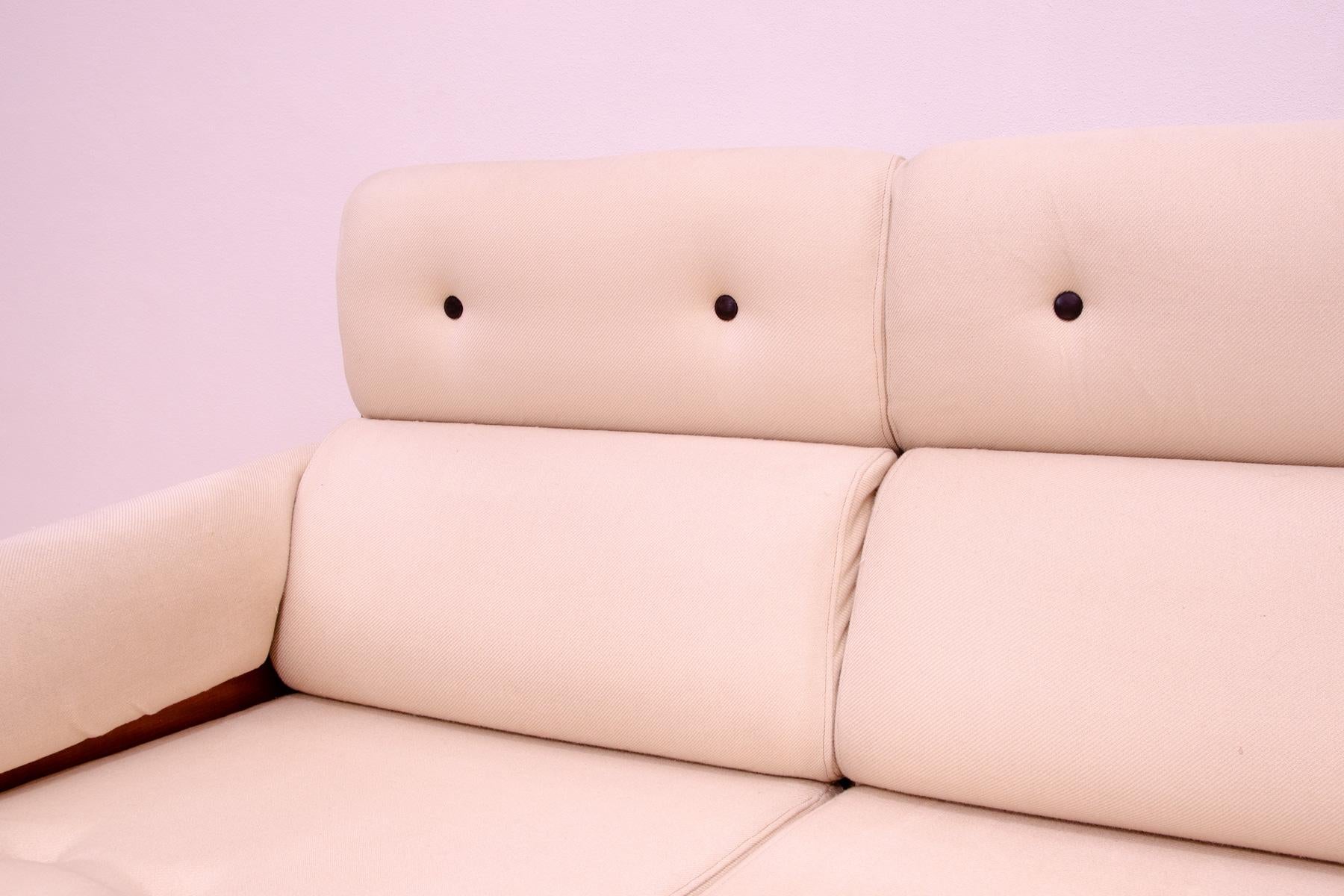 Dreisitzer-Sofa im skandinavischen Stil, 1970er Jahre im Angebot 5