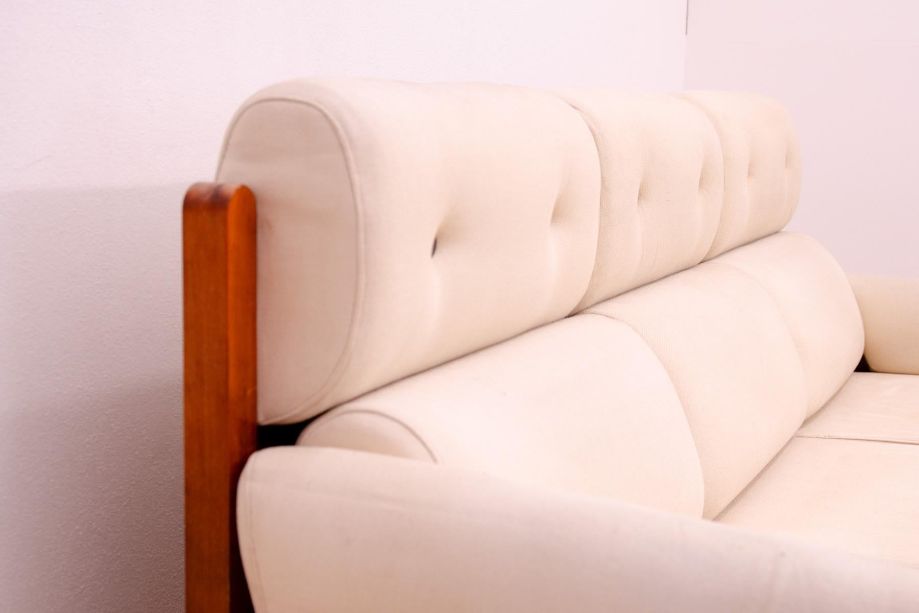 Dreisitzer-Sofa im skandinavischen Stil, 1970er Jahre im Angebot 1