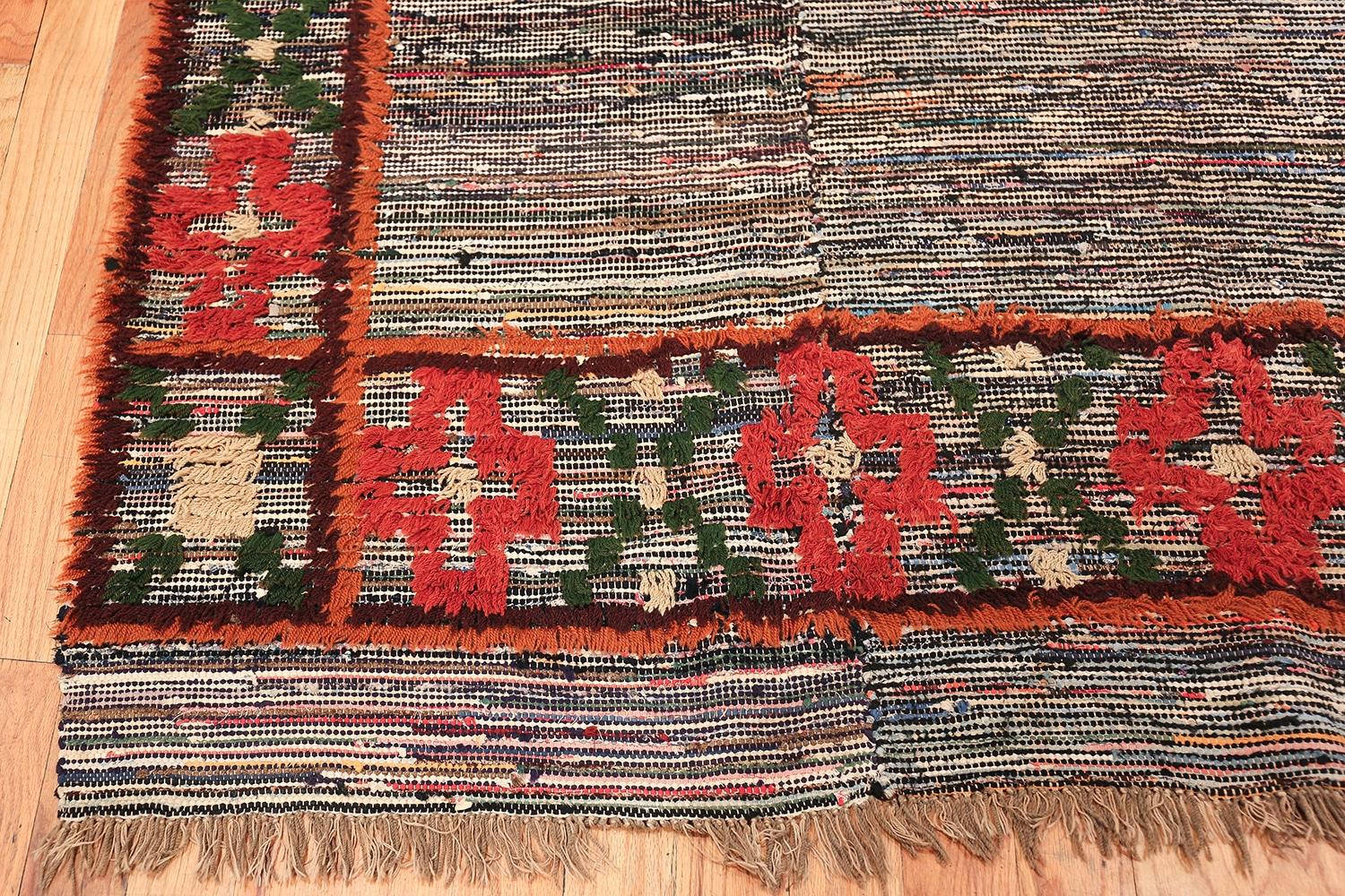 Vintage Swedish rug, Country of Origin: Sweden, Circa date: Turn Of the 20th Century. Size: 6 ft. 4 in x 9 ft. 4 in (1.93 m x 2.84 m)


