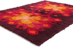 Nordic Firelight: A Rare Scandinavian Swedish Rya Masterpiece in Full Bloom