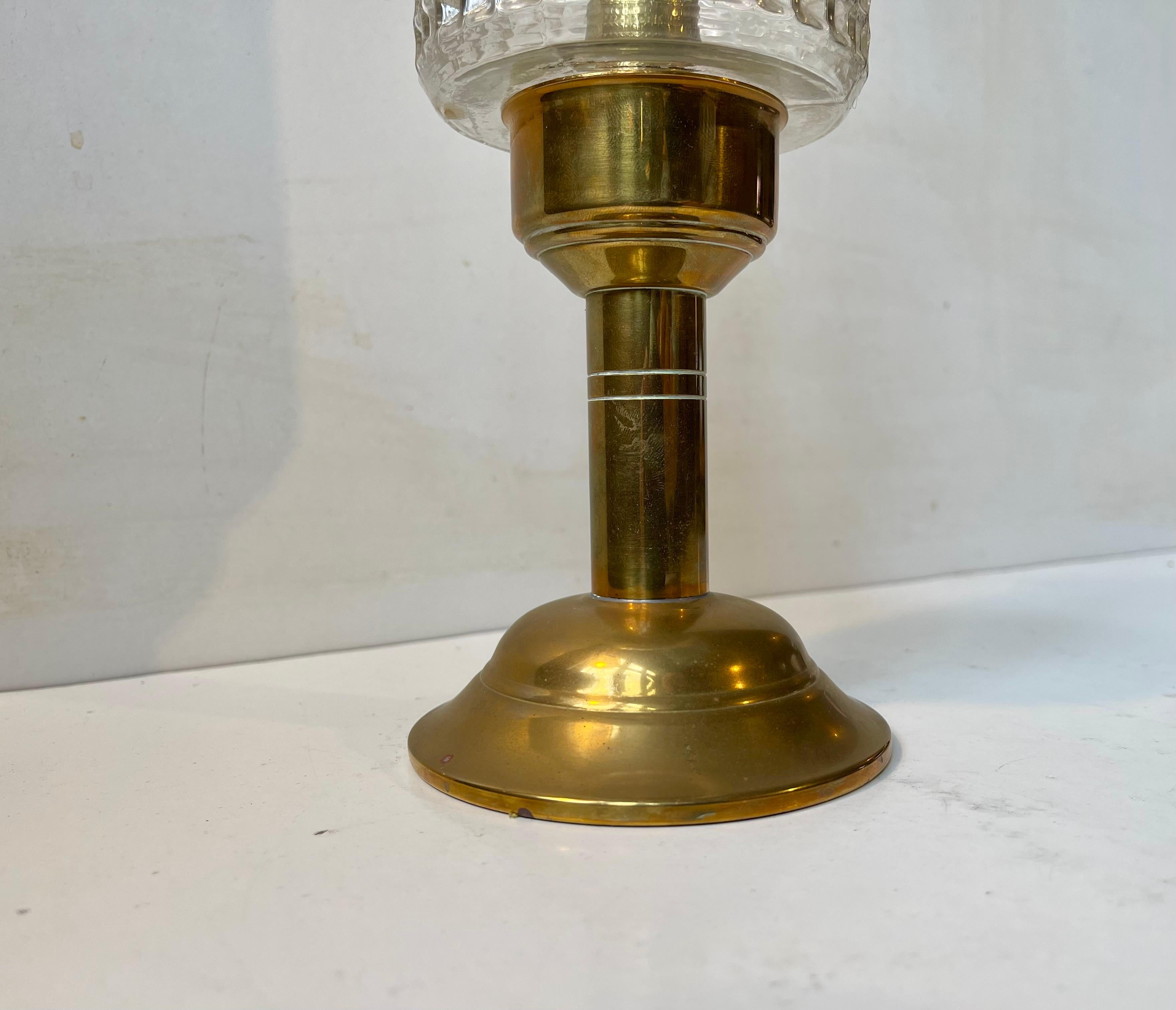 Vintage Scandinavian Table Oil Lamp in Brass & Diamond Glass, 1970s In Good Condition For Sale In Esbjerg, DK